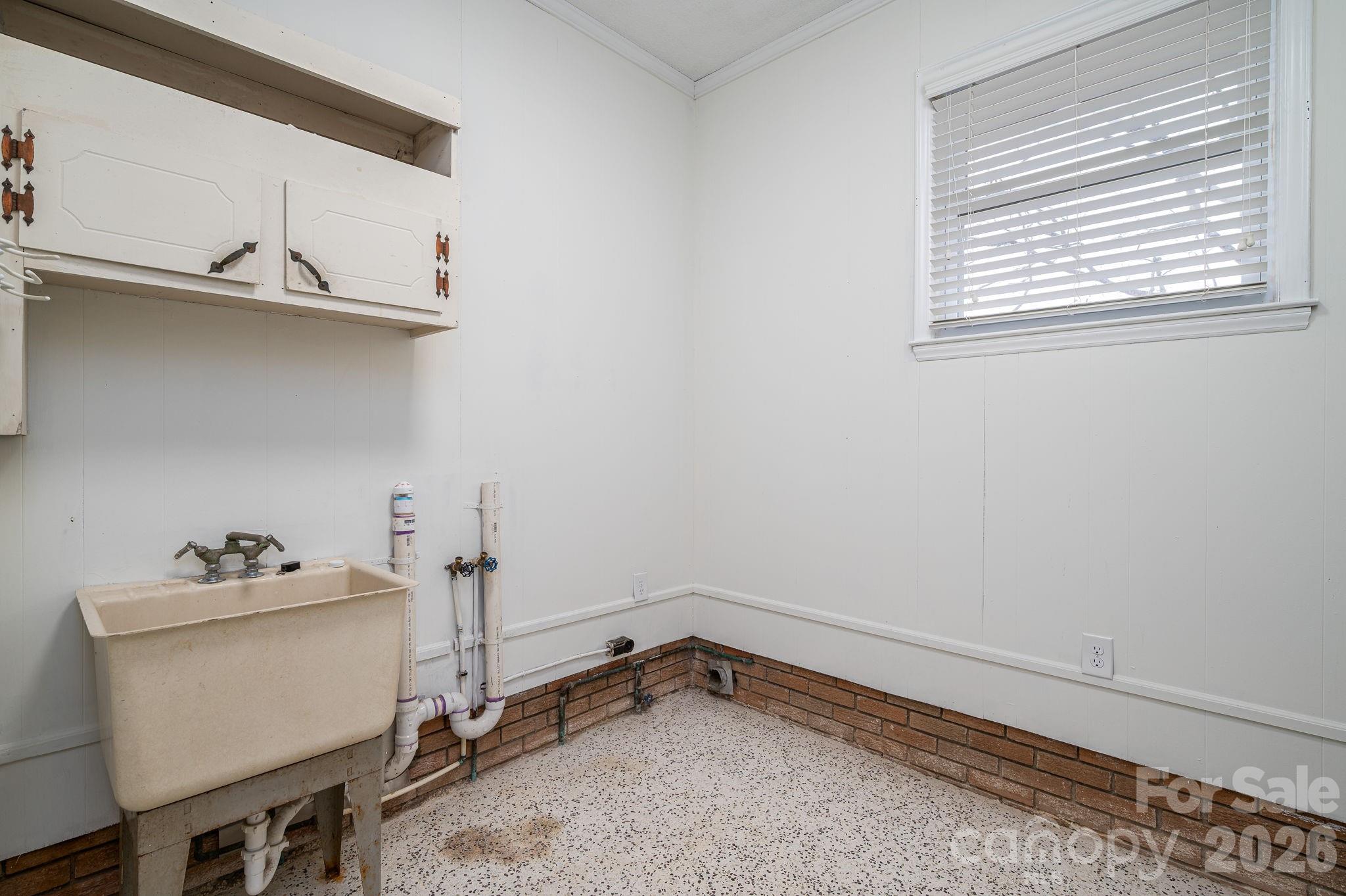 525 Julia Avenue — Belmont