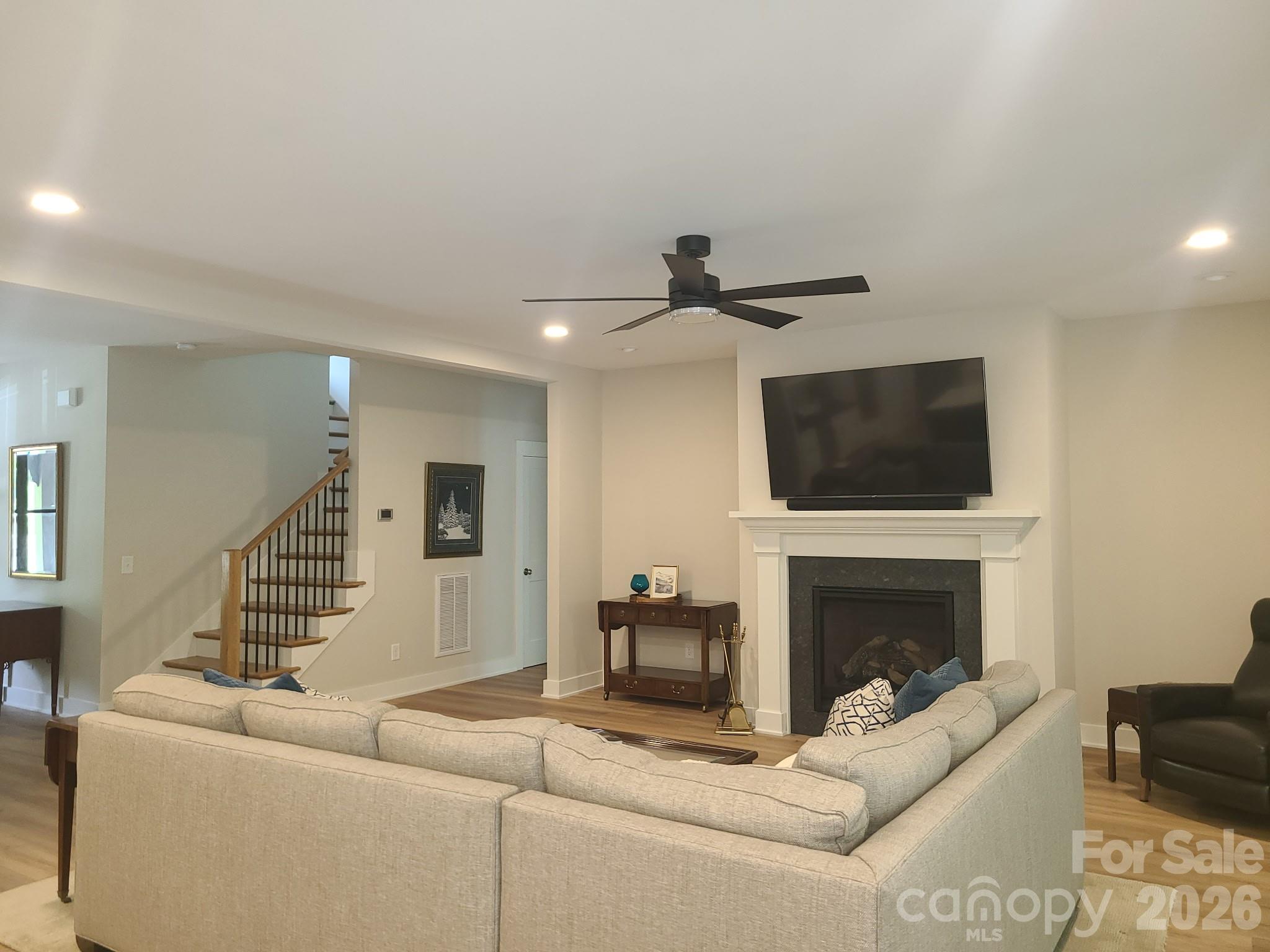 2866 Backwoods Trail — Denver