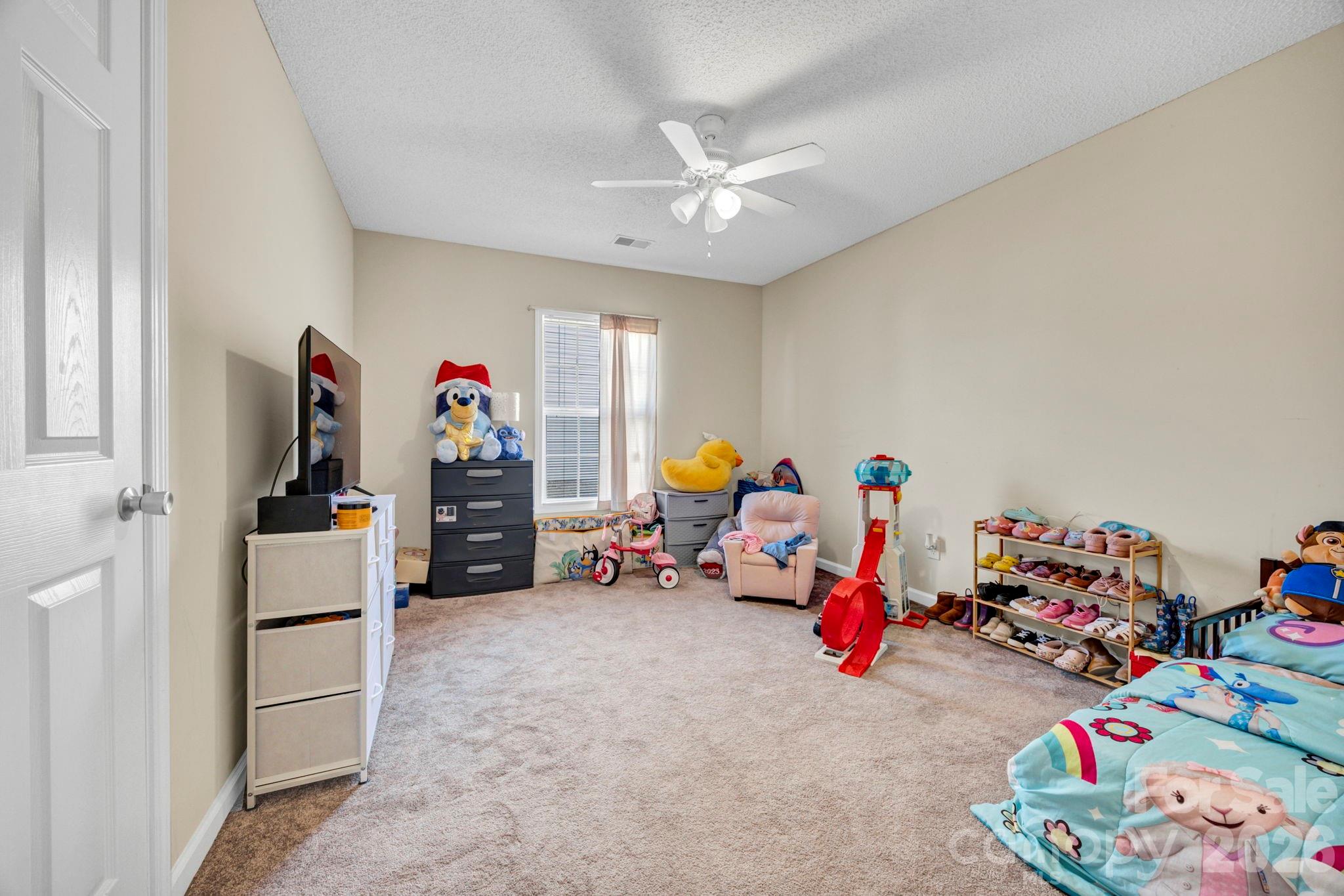 164 Alexander Pointe Drive — Hopkins
