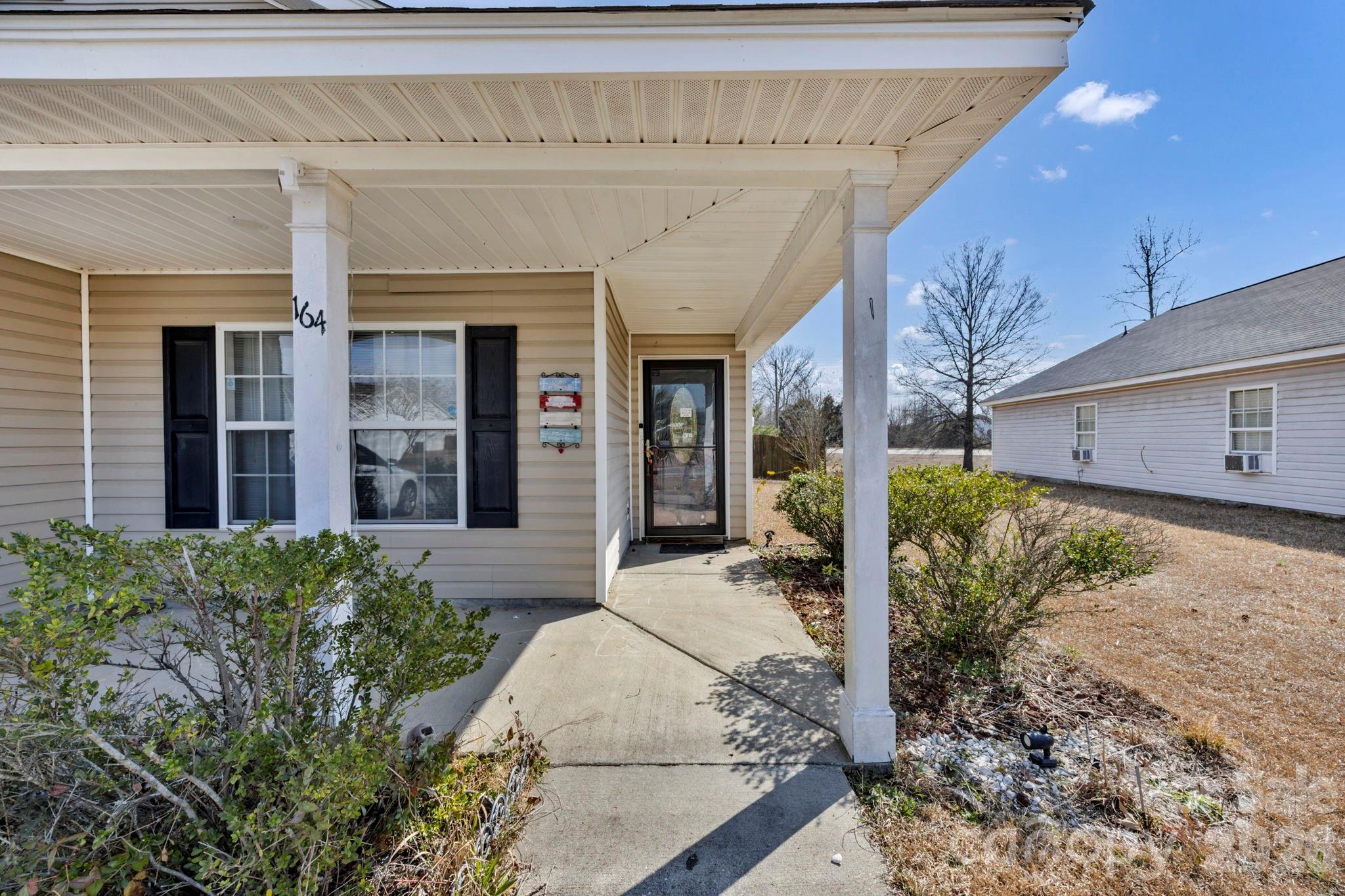 164 Alexander Pointe Drive — Hopkins