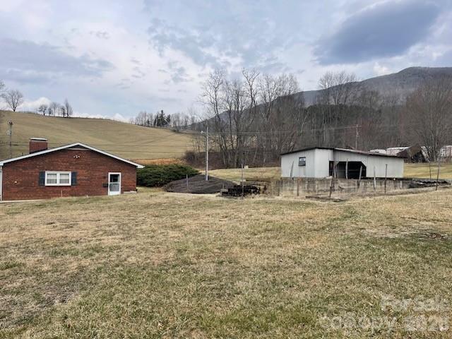 325 Tater Hill Road — Zionville