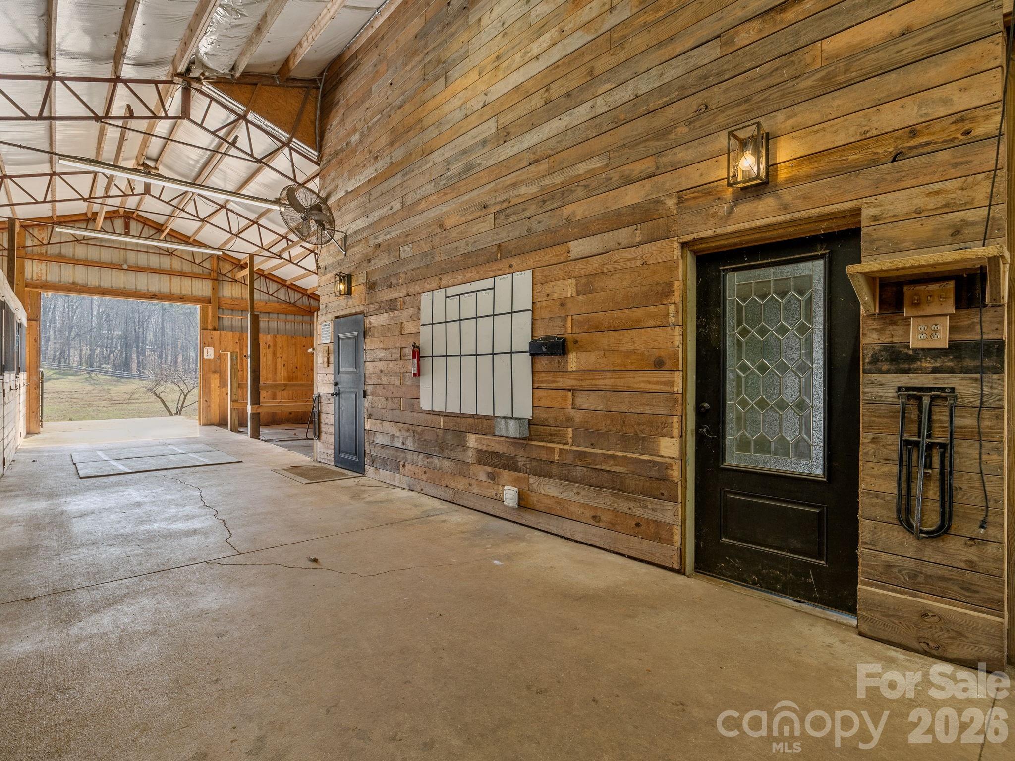 1487 Hayes Road — Columbus