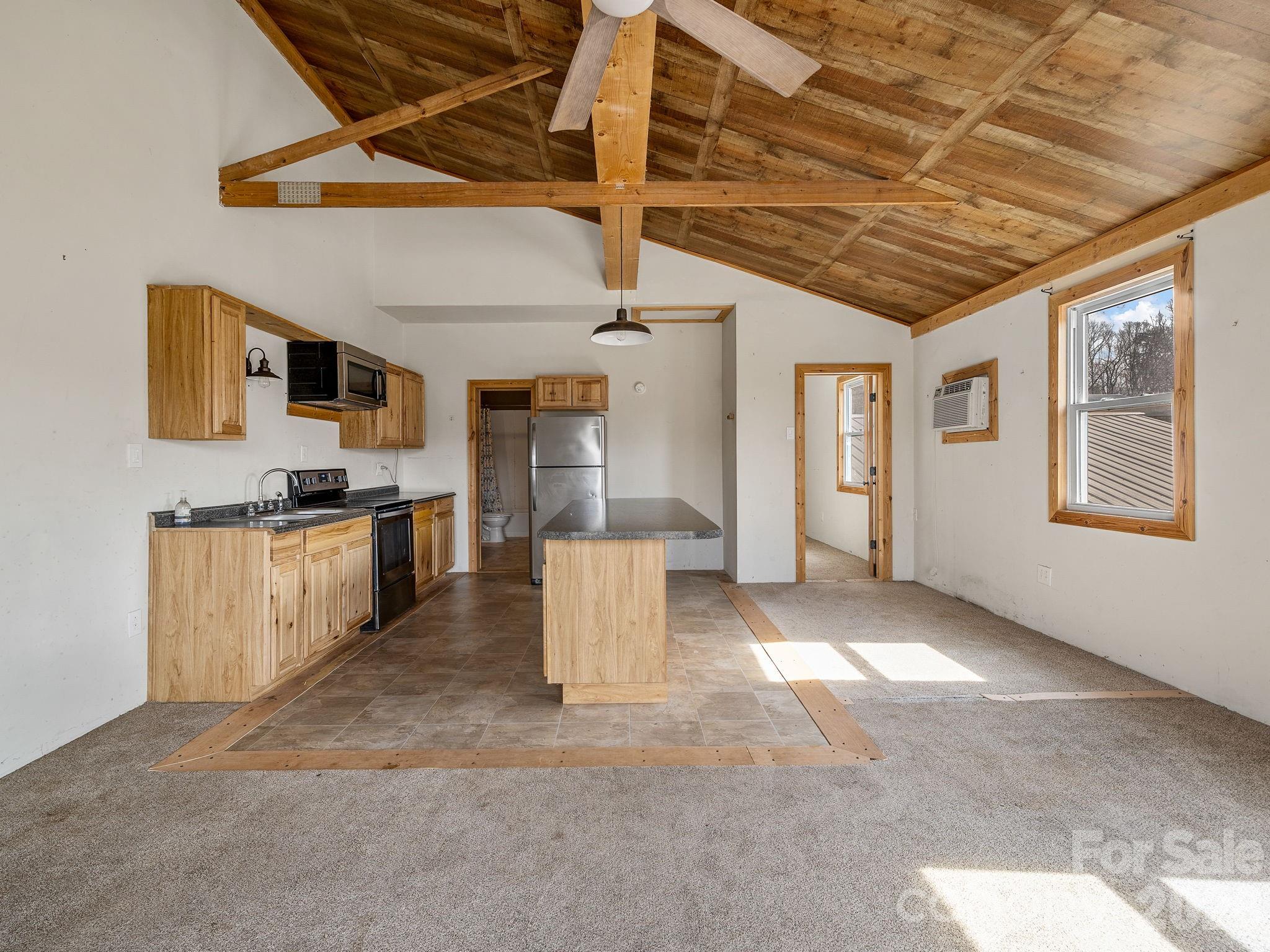 1487 Hayes Road — Columbus