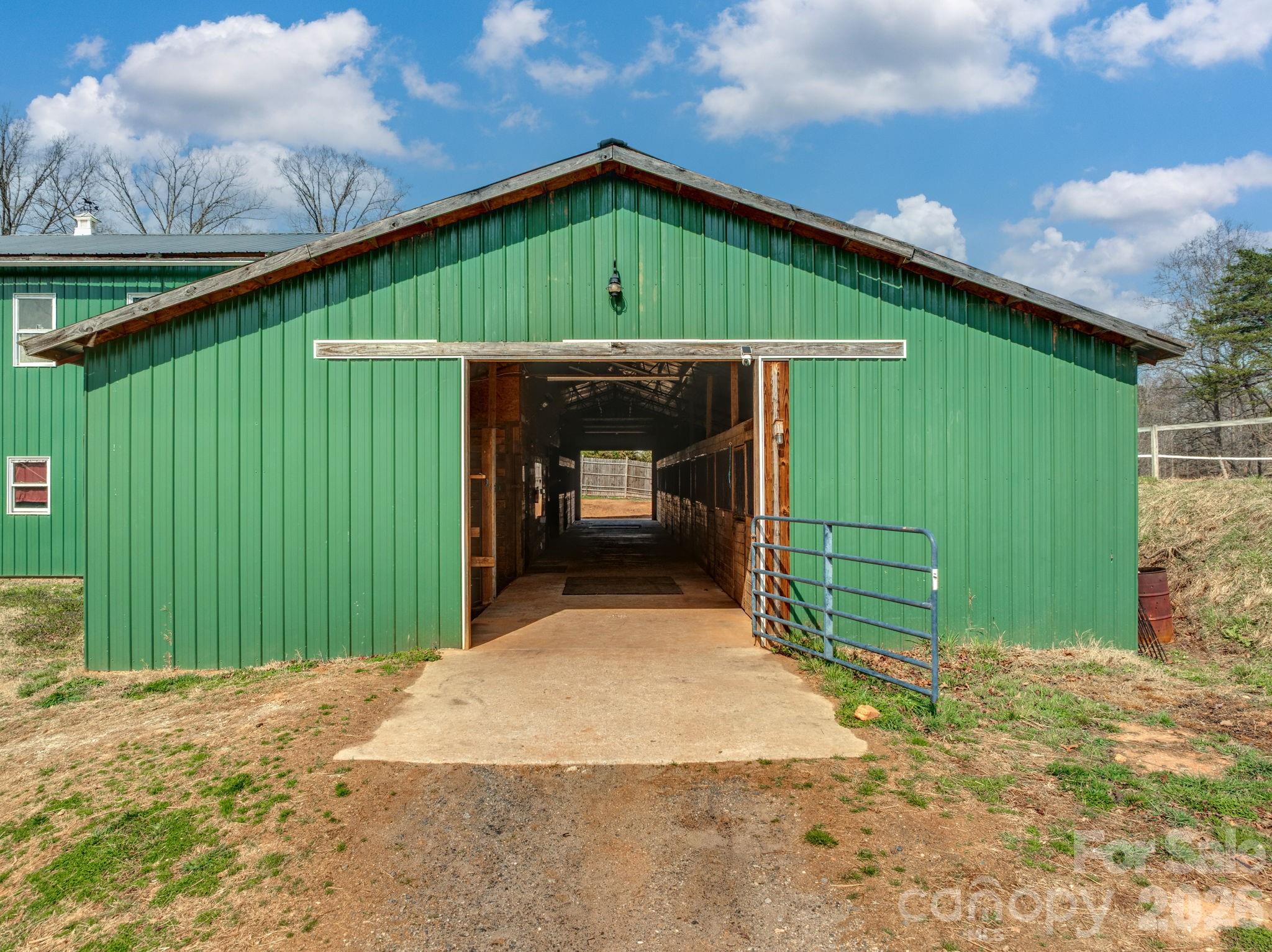 1487 Hayes Road — Columbus