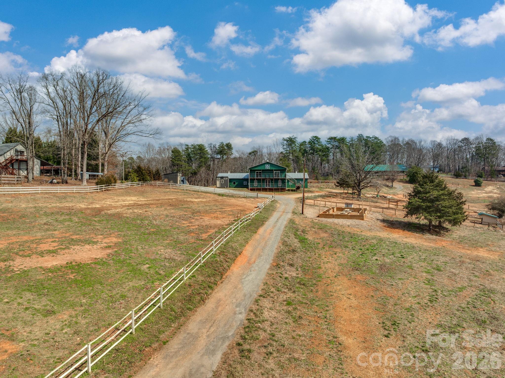 1487 Hayes Road — Columbus
