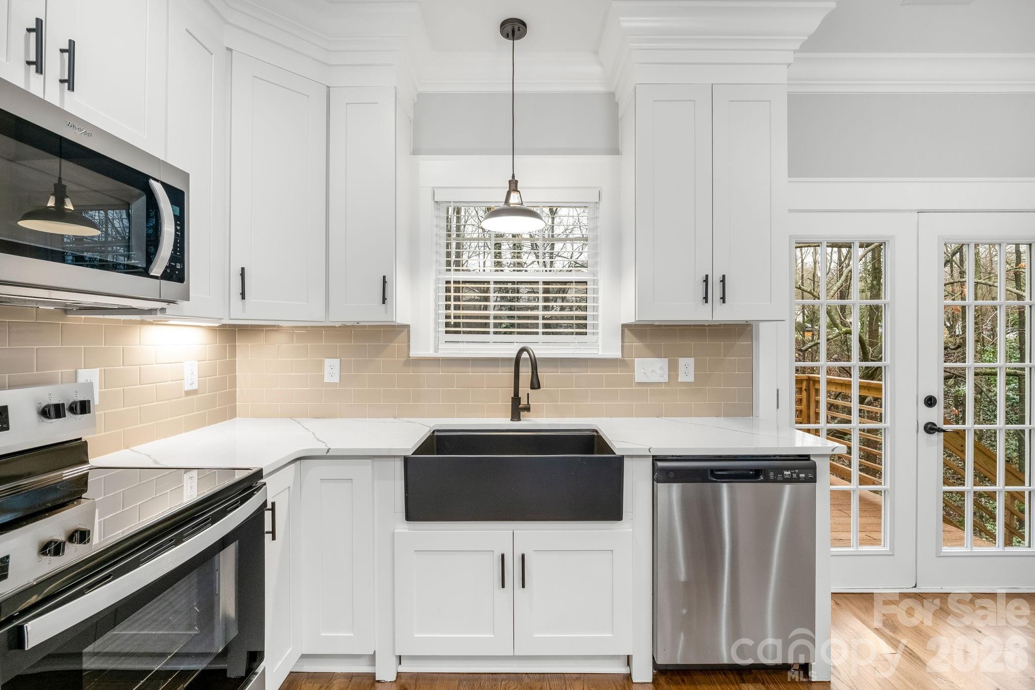 2302 Jordi Way — Charlotte