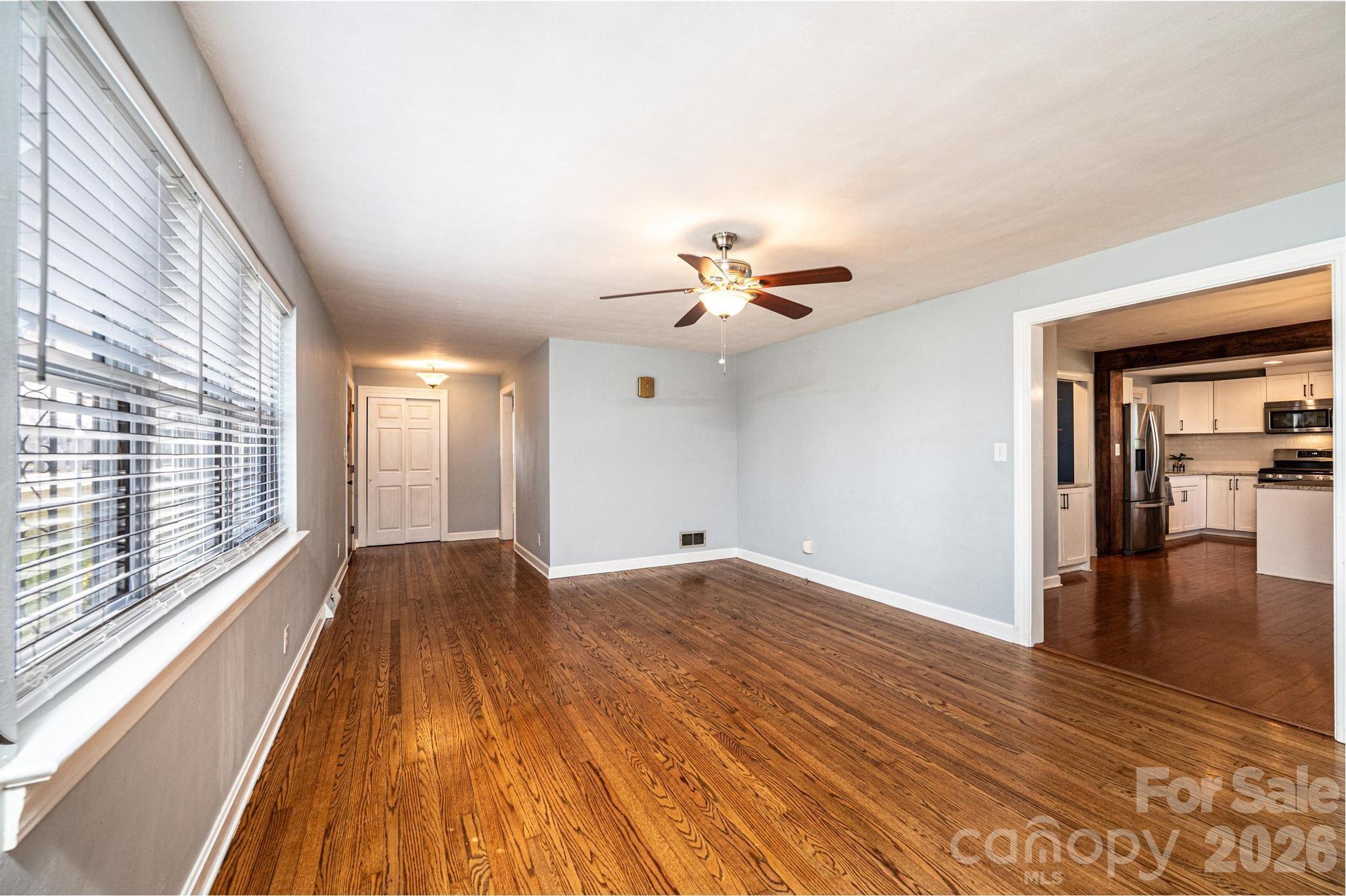 1425 5th Street NE — Hickory
