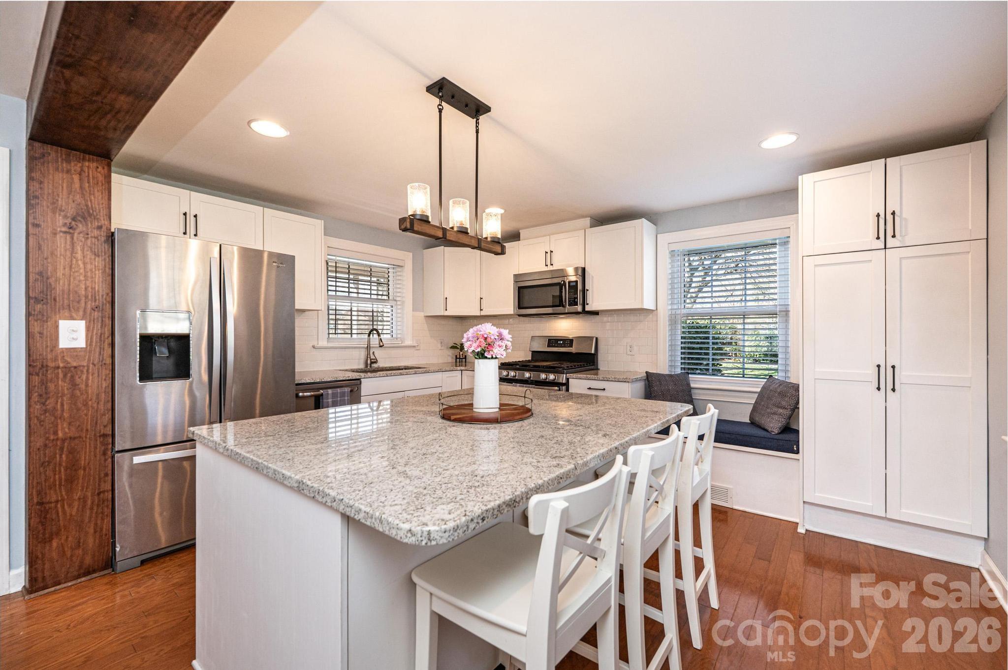 1425 5th Street NE — Hickory