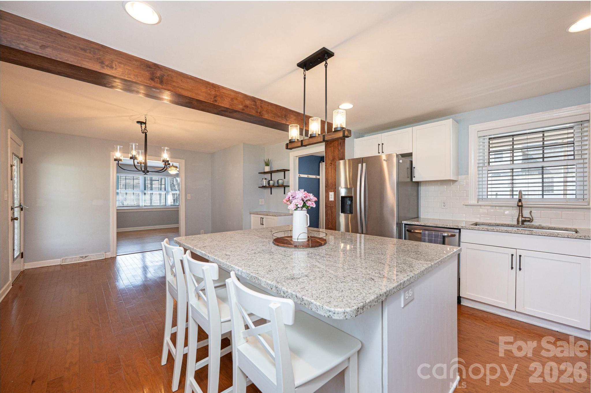1425 5th Street NE — Hickory