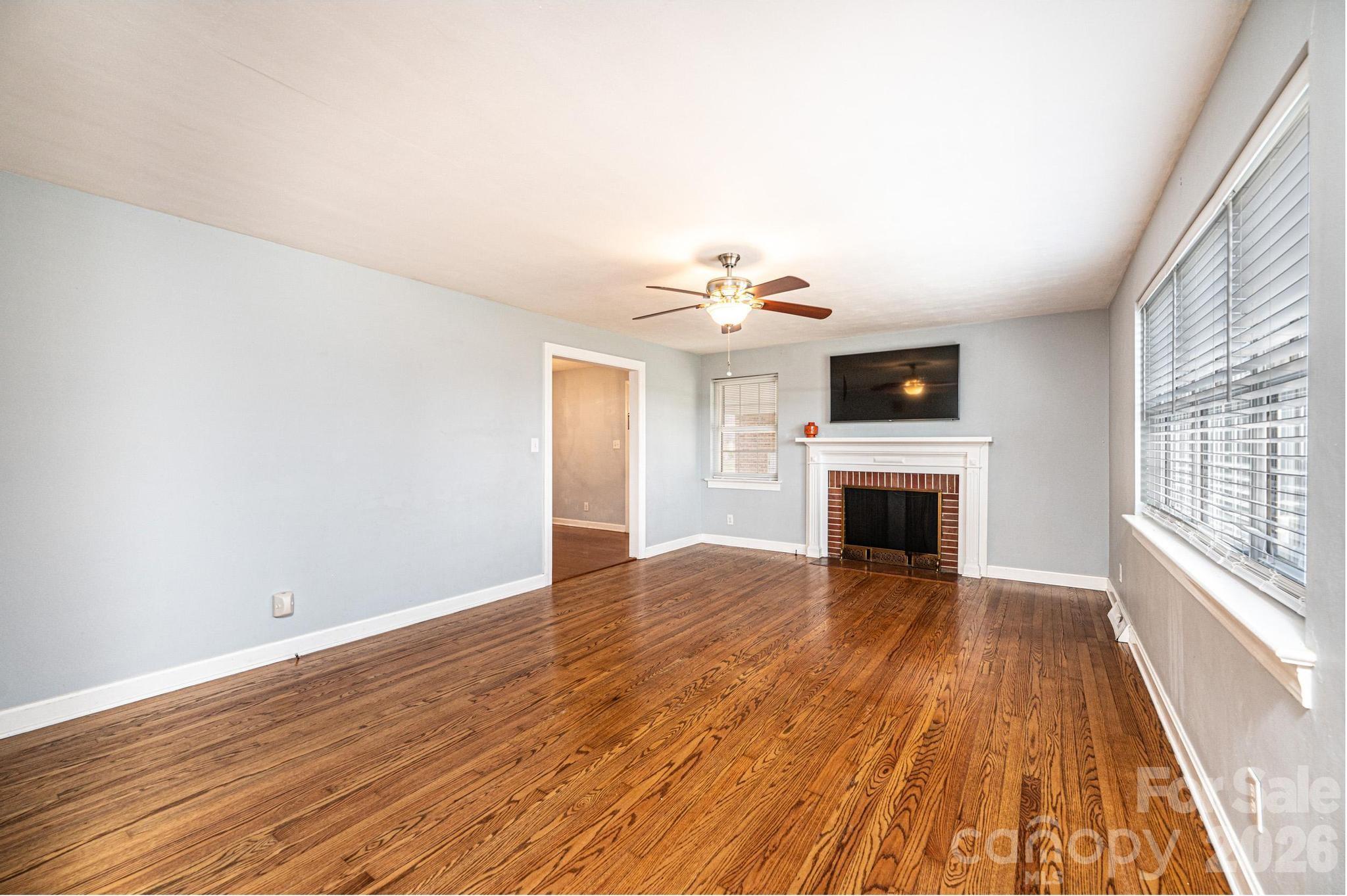 1425 5th Street NE — Hickory