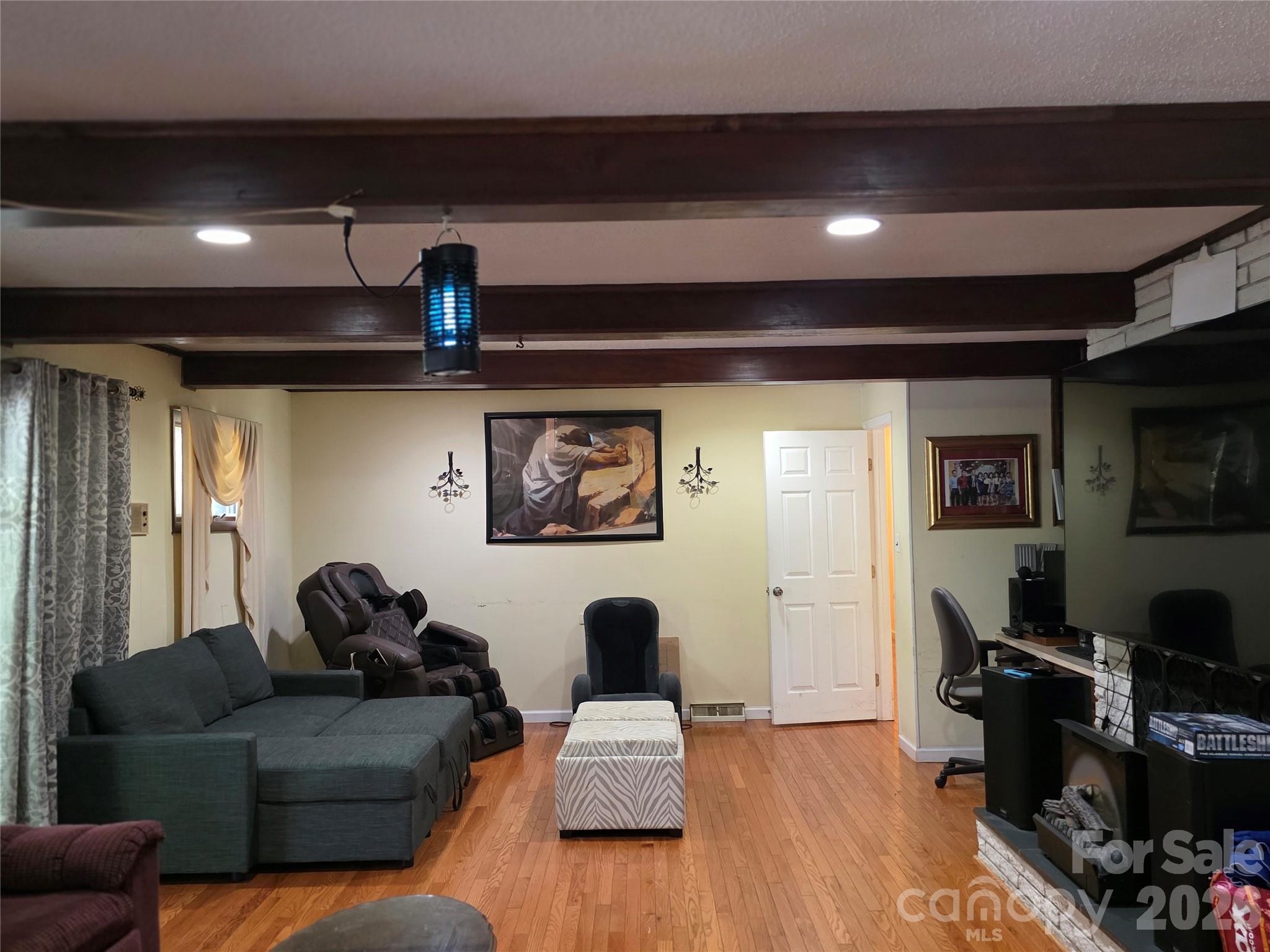 14325 Fountain Lane — Charlotte