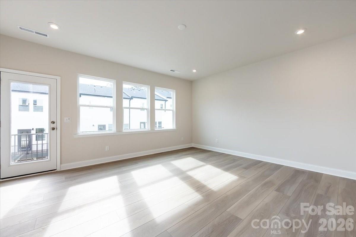 909 Archway Lane — Charlotte