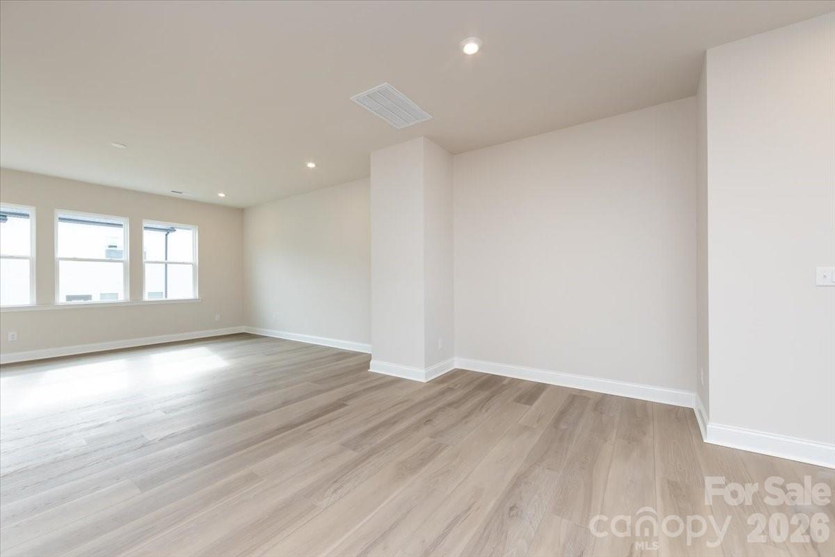 909 Archway Lane — Charlotte