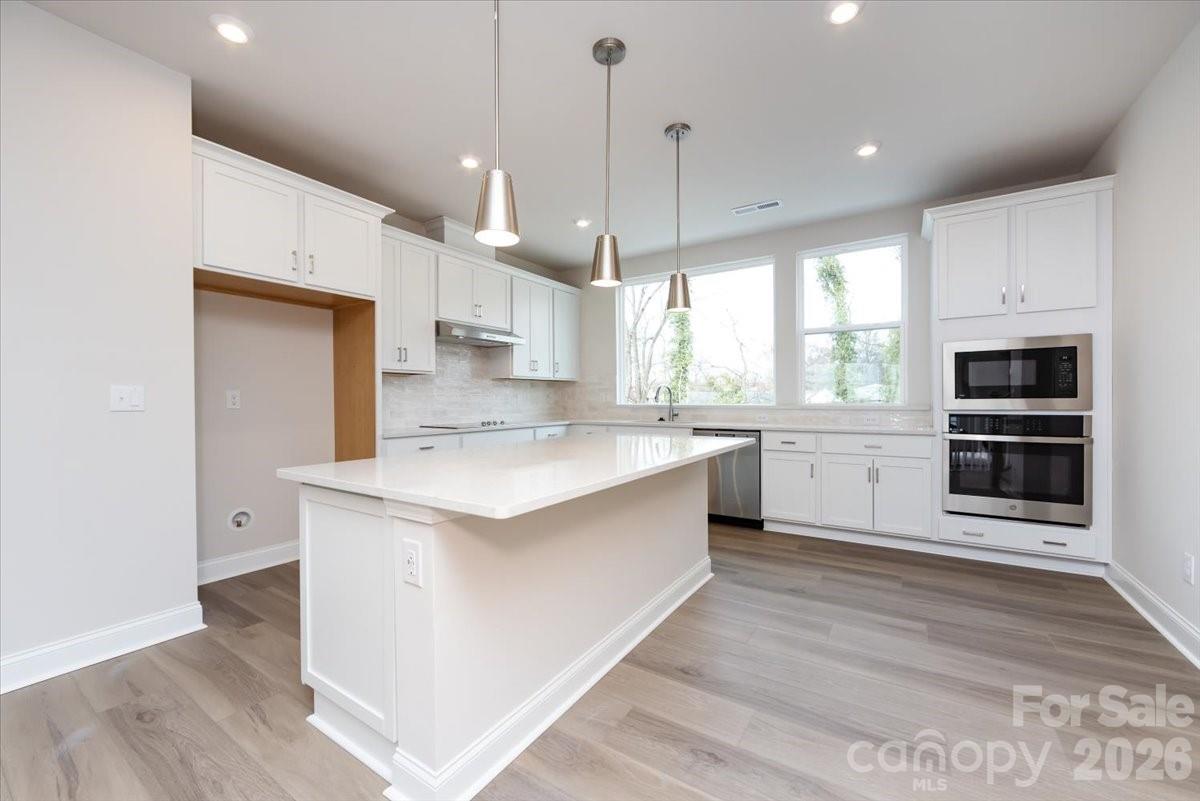 909 Archway Lane — Charlotte