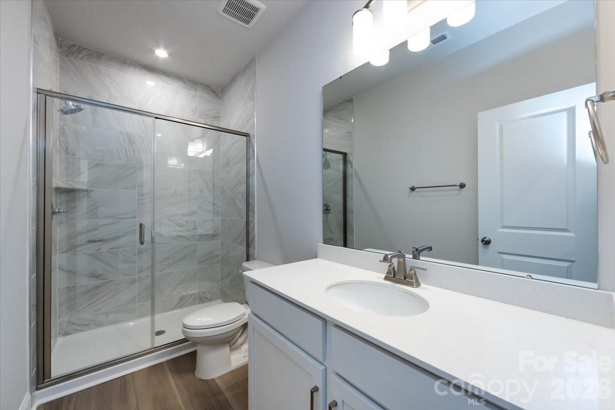909 Archway Lane — Charlotte