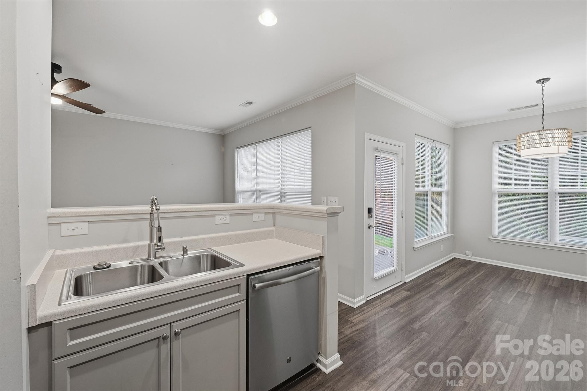 14208 Castle Abbey Lane — Charlotte