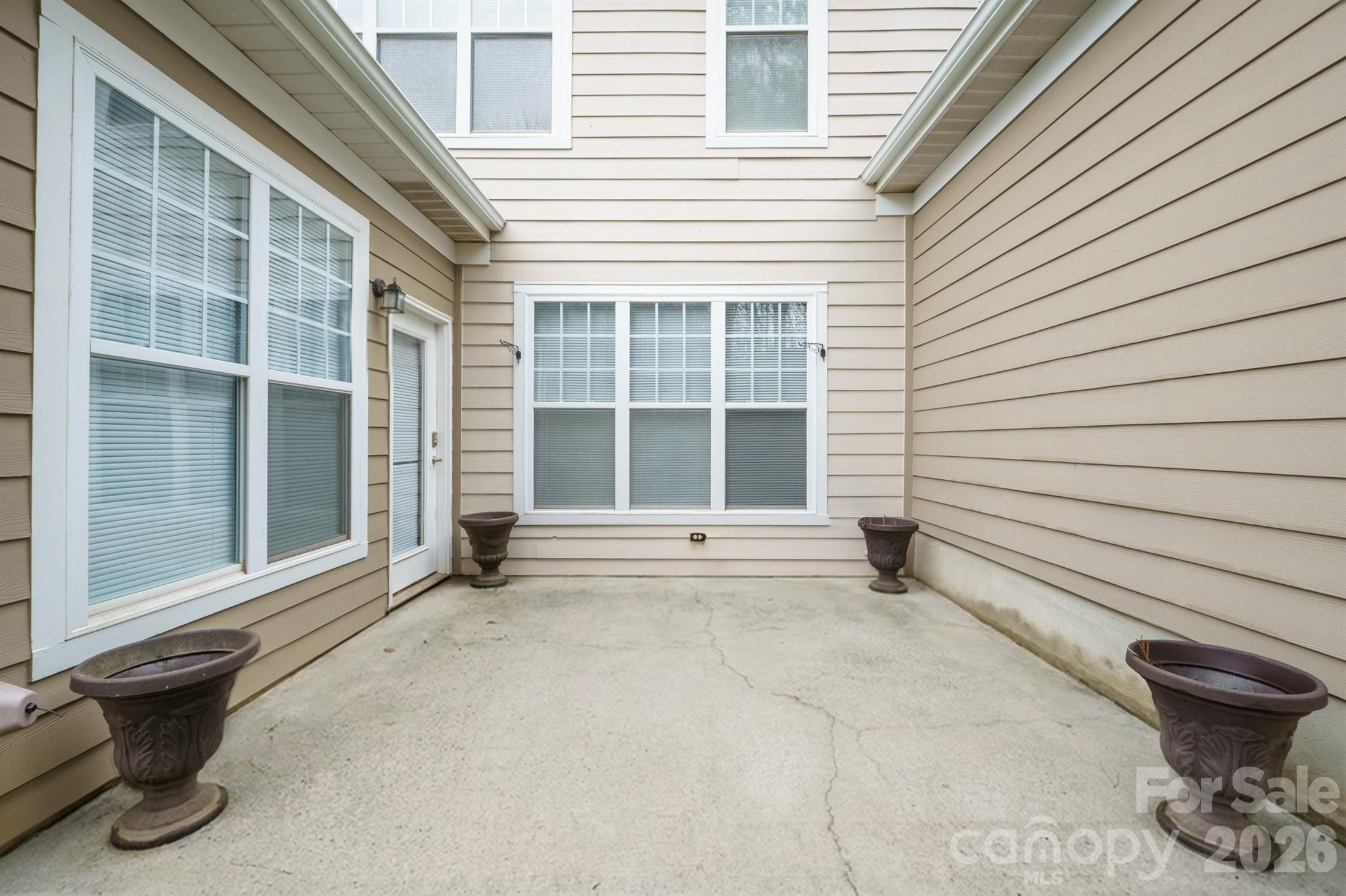 14208 Castle Abbey Lane — Charlotte