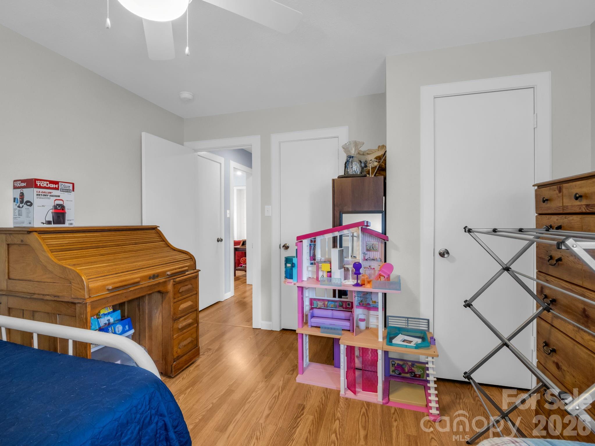 1086 Carters Ridge Road — Spruce Pine