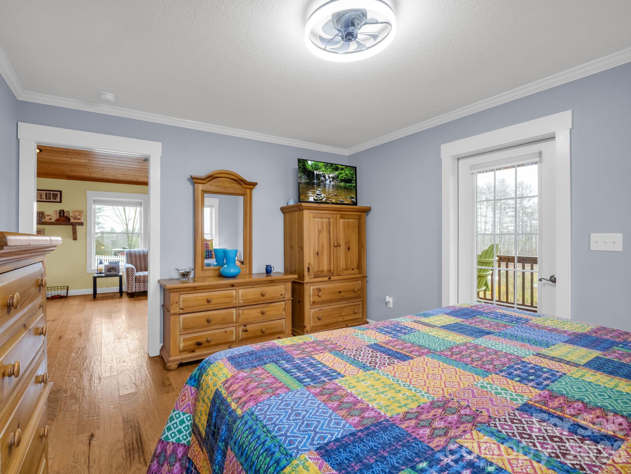 1086 Carters Ridge Road — Spruce Pine