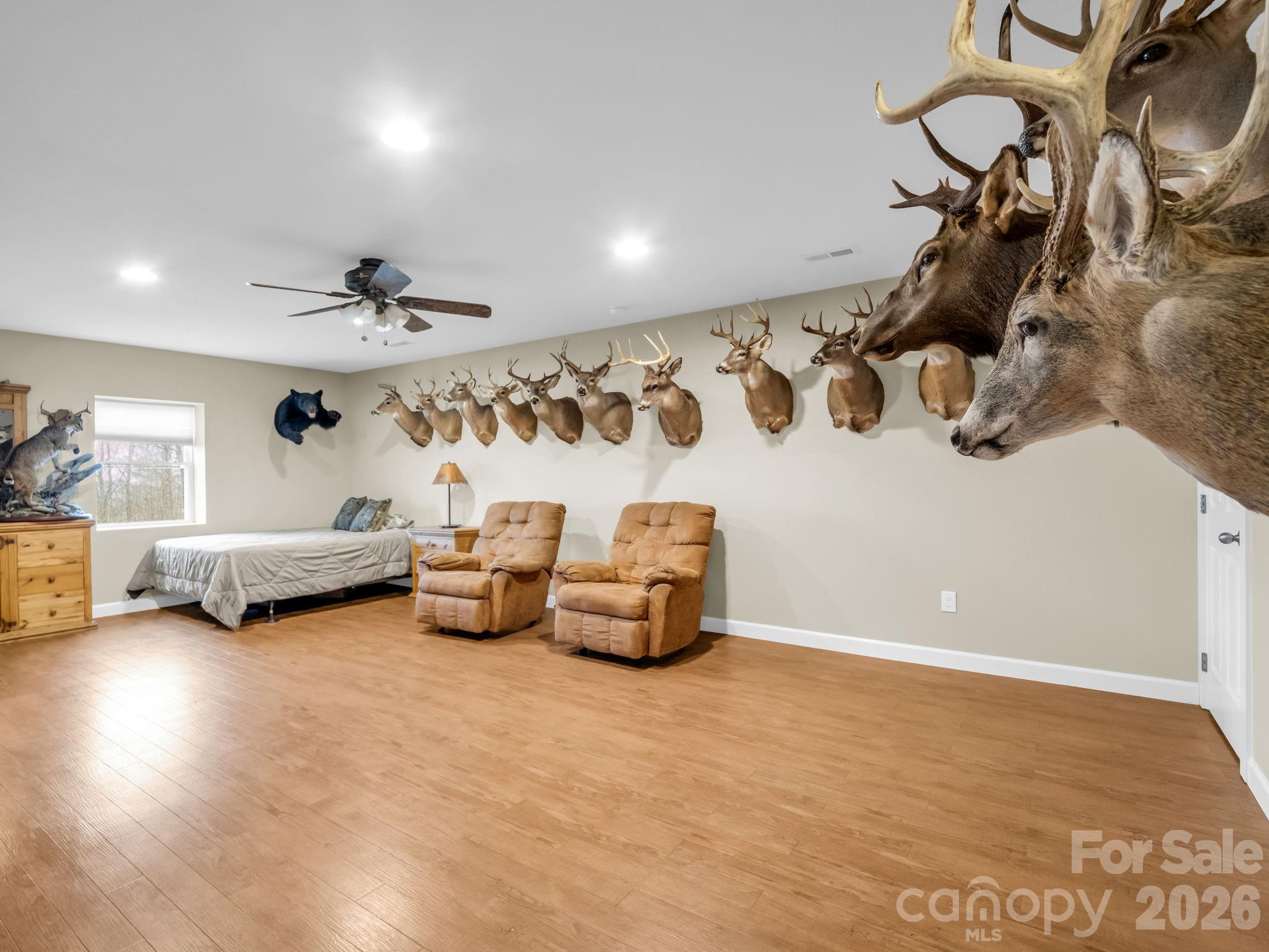 1086 Carters Ridge Road — Spruce Pine