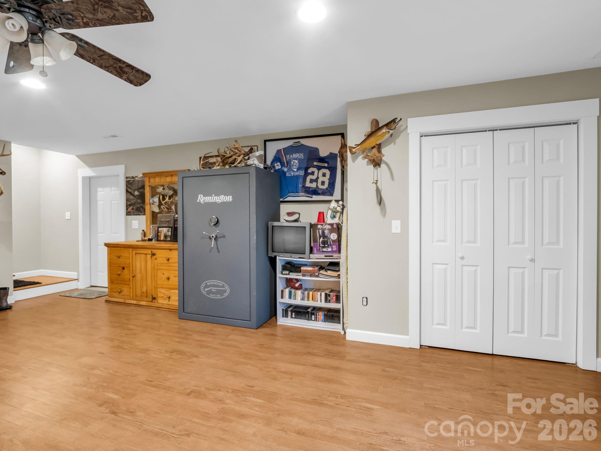 1086 Carters Ridge Road — Spruce Pine