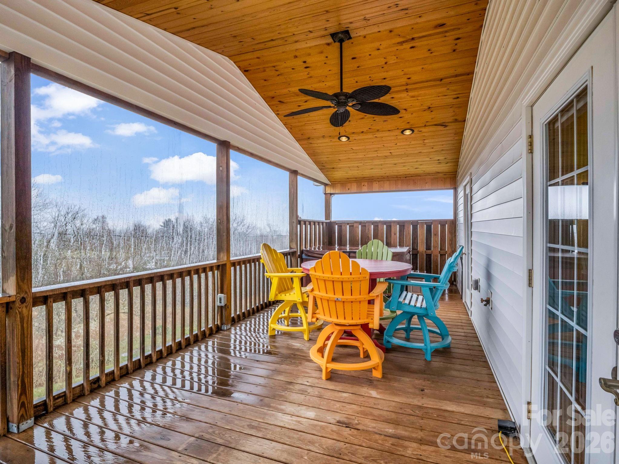 1086 Carters Ridge Road — Spruce Pine
