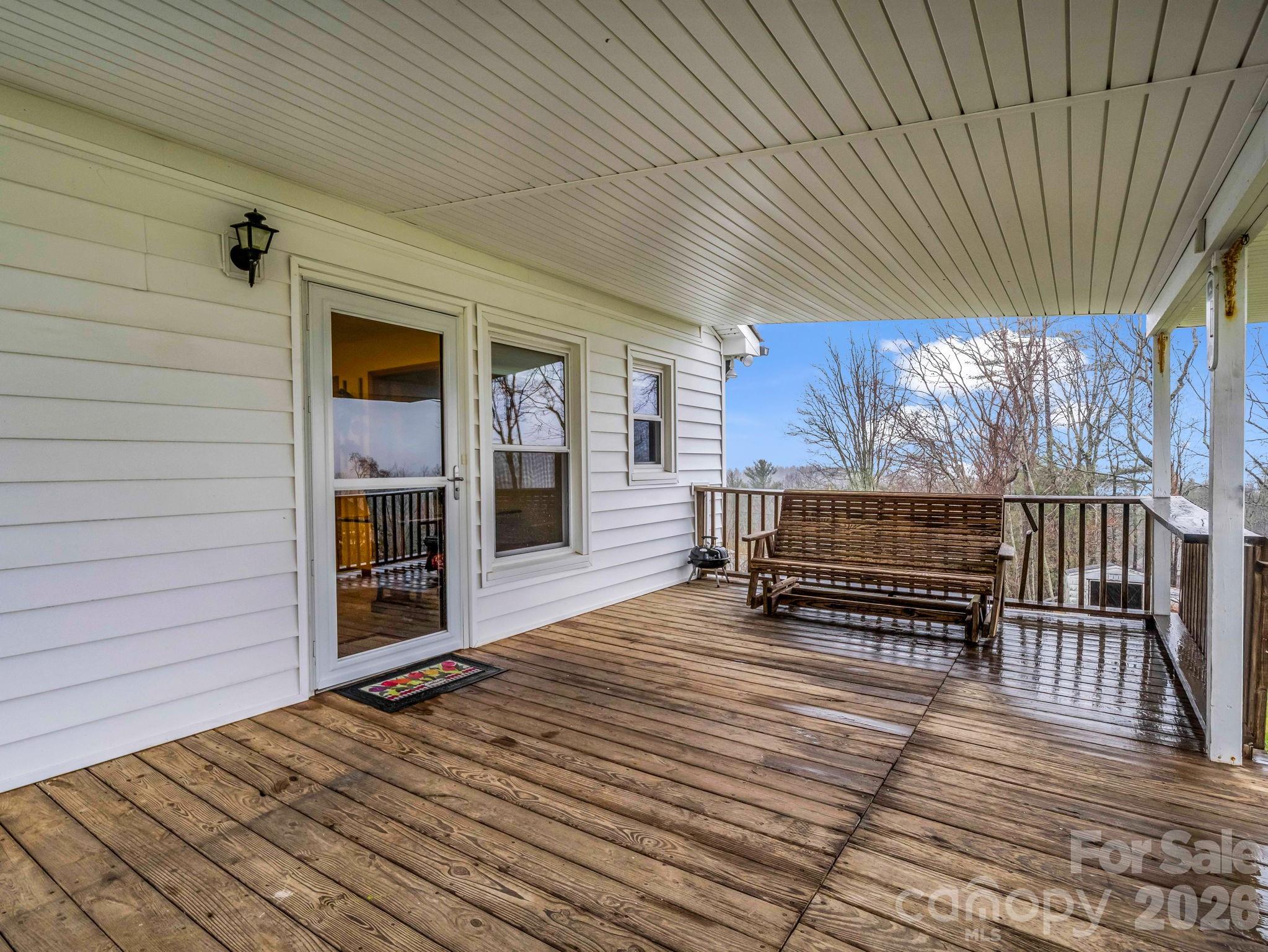 1086 Carters Ridge Road — Spruce Pine