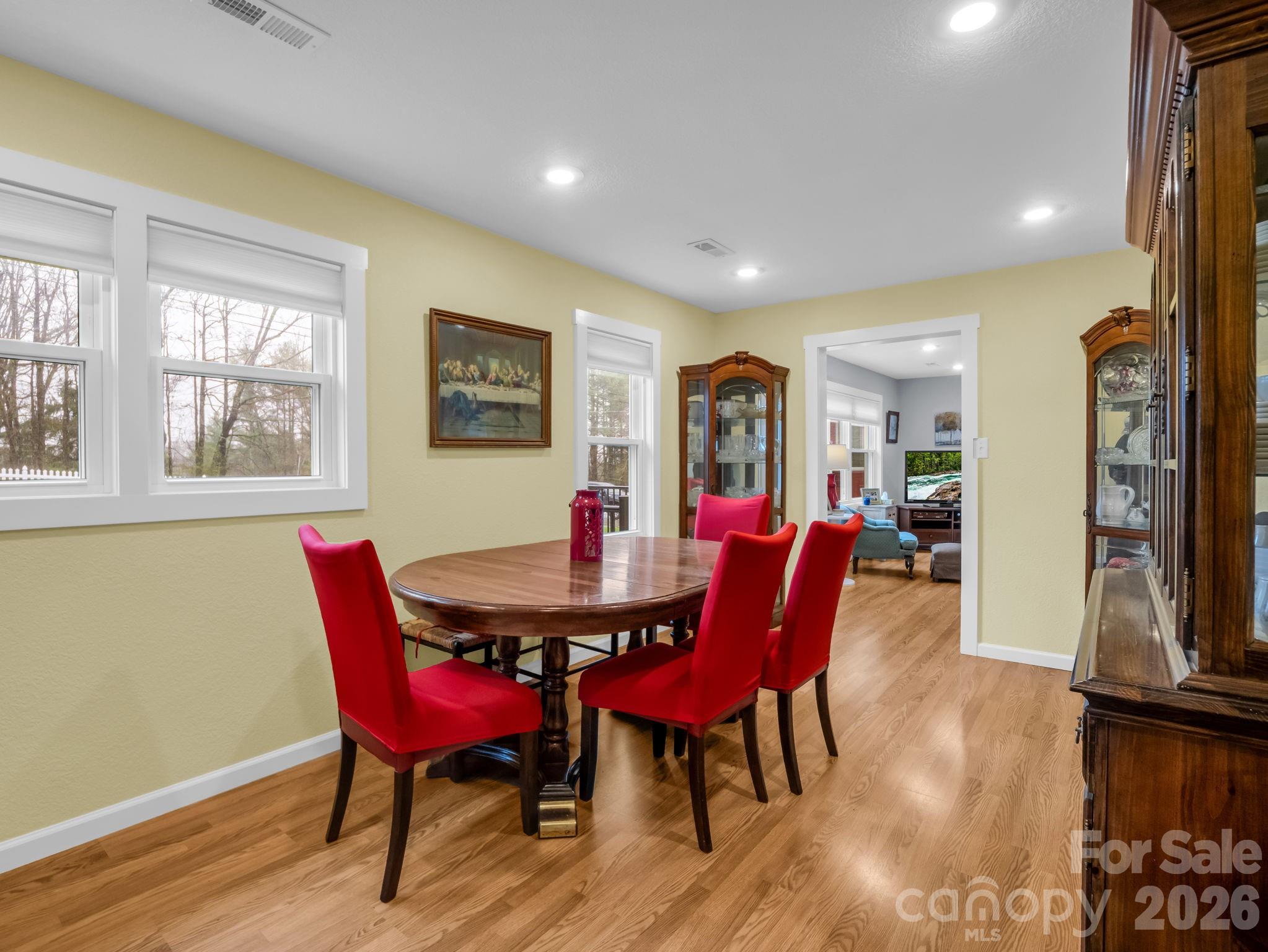 1086 Carters Ridge Road — Spruce Pine