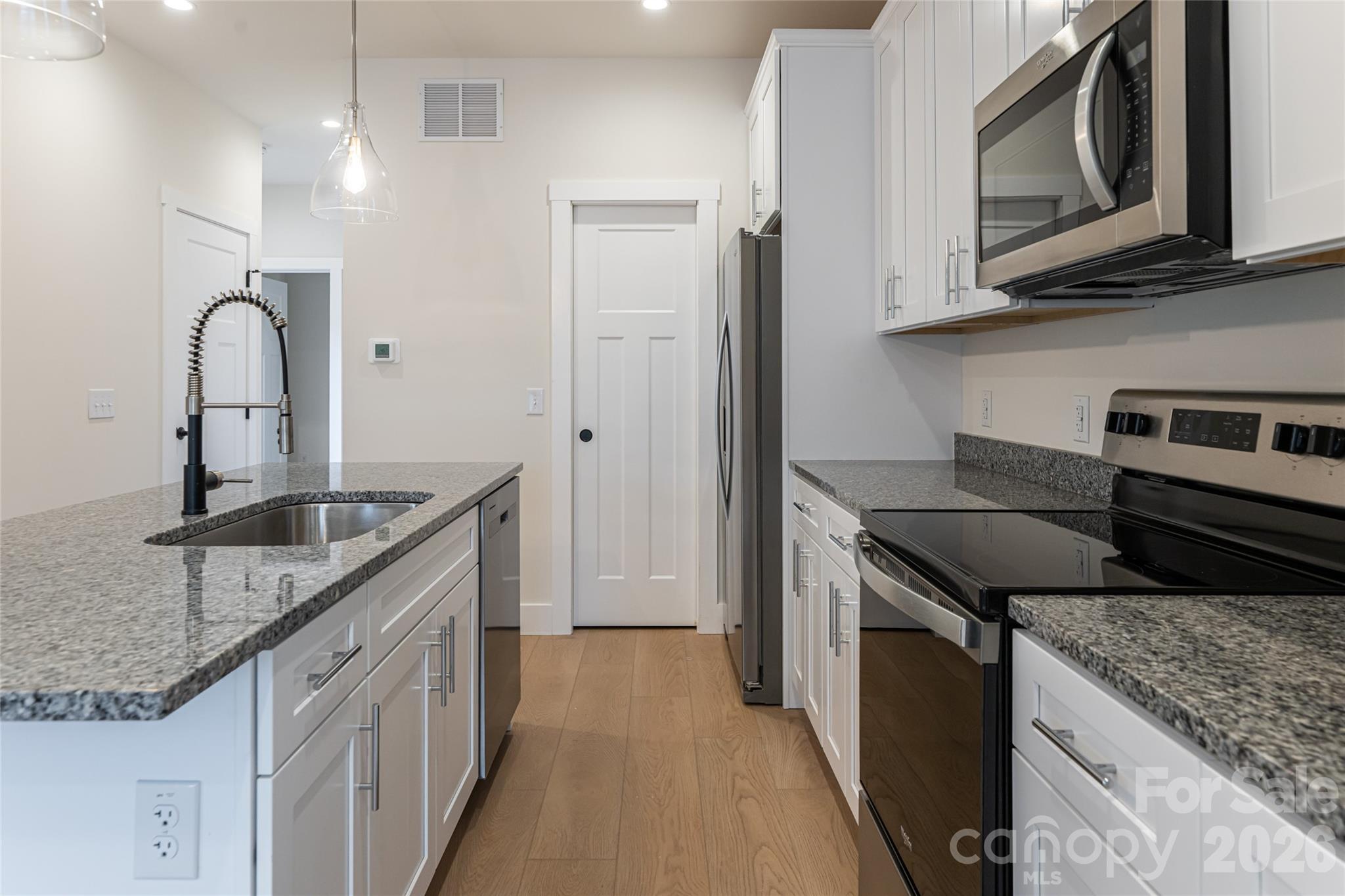 4 Wyndom Lane — Asheville
