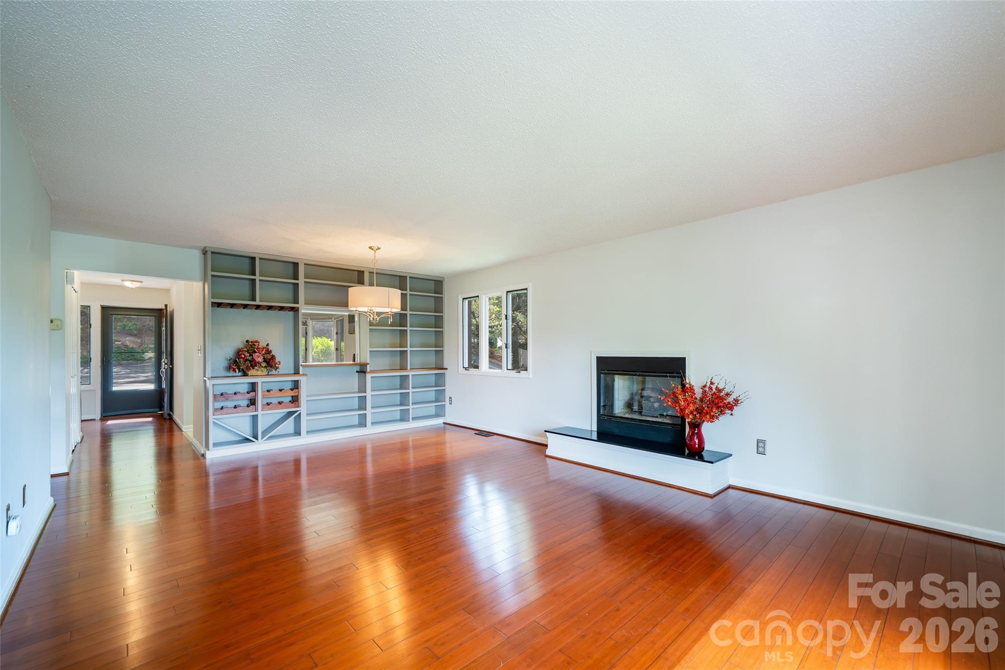 305 Piney Mountain Drive #J1 — Asheville