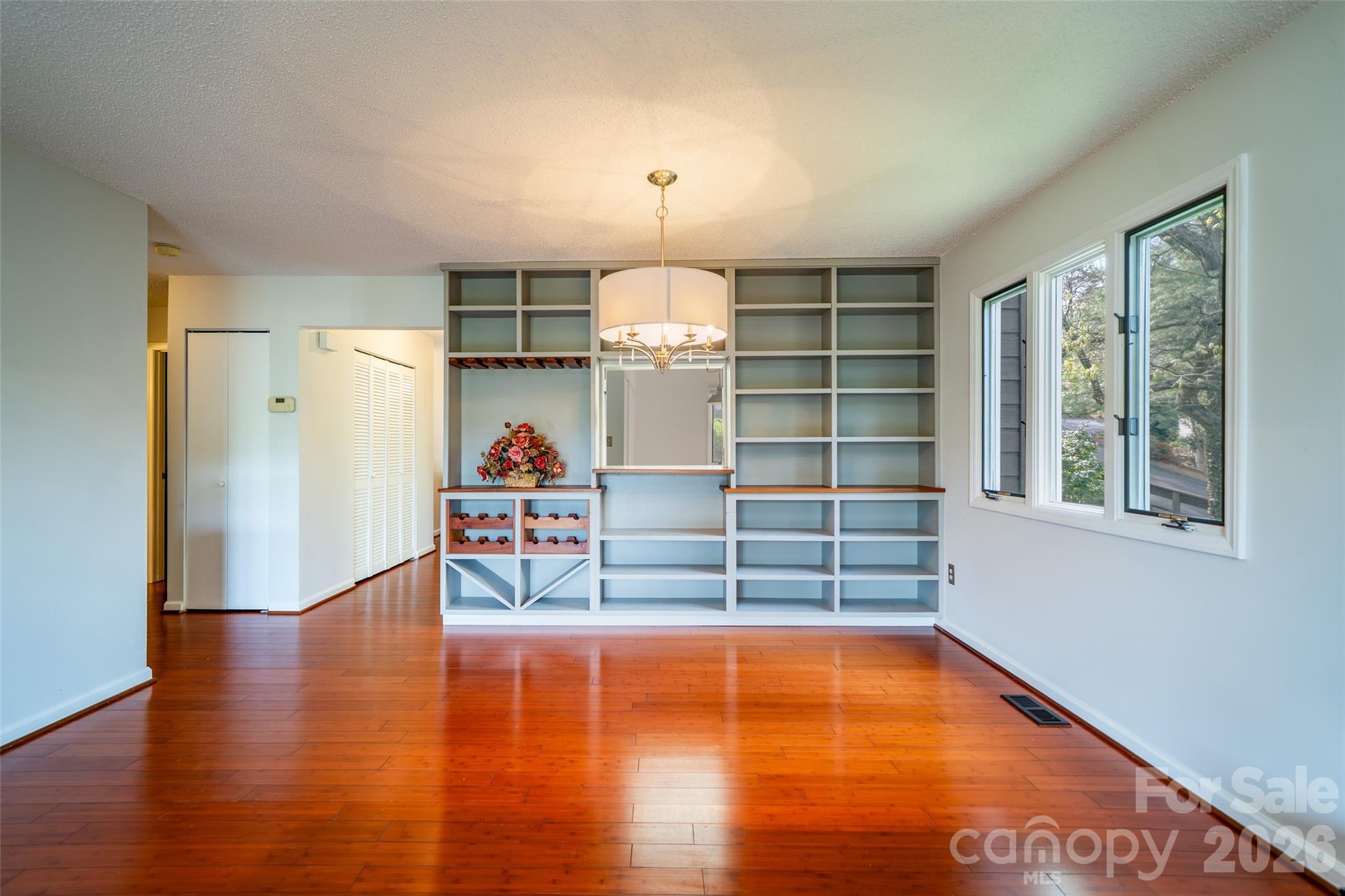 305 Piney Mountain Drive #J1 — Asheville