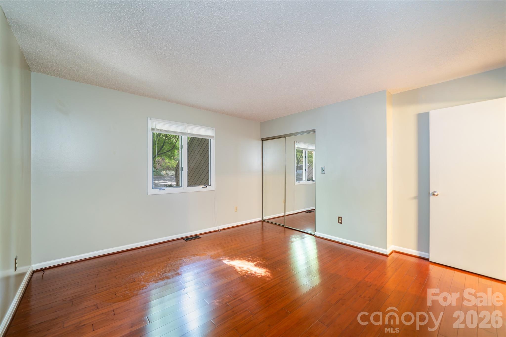 305 Piney Mountain Drive #J1 — Asheville