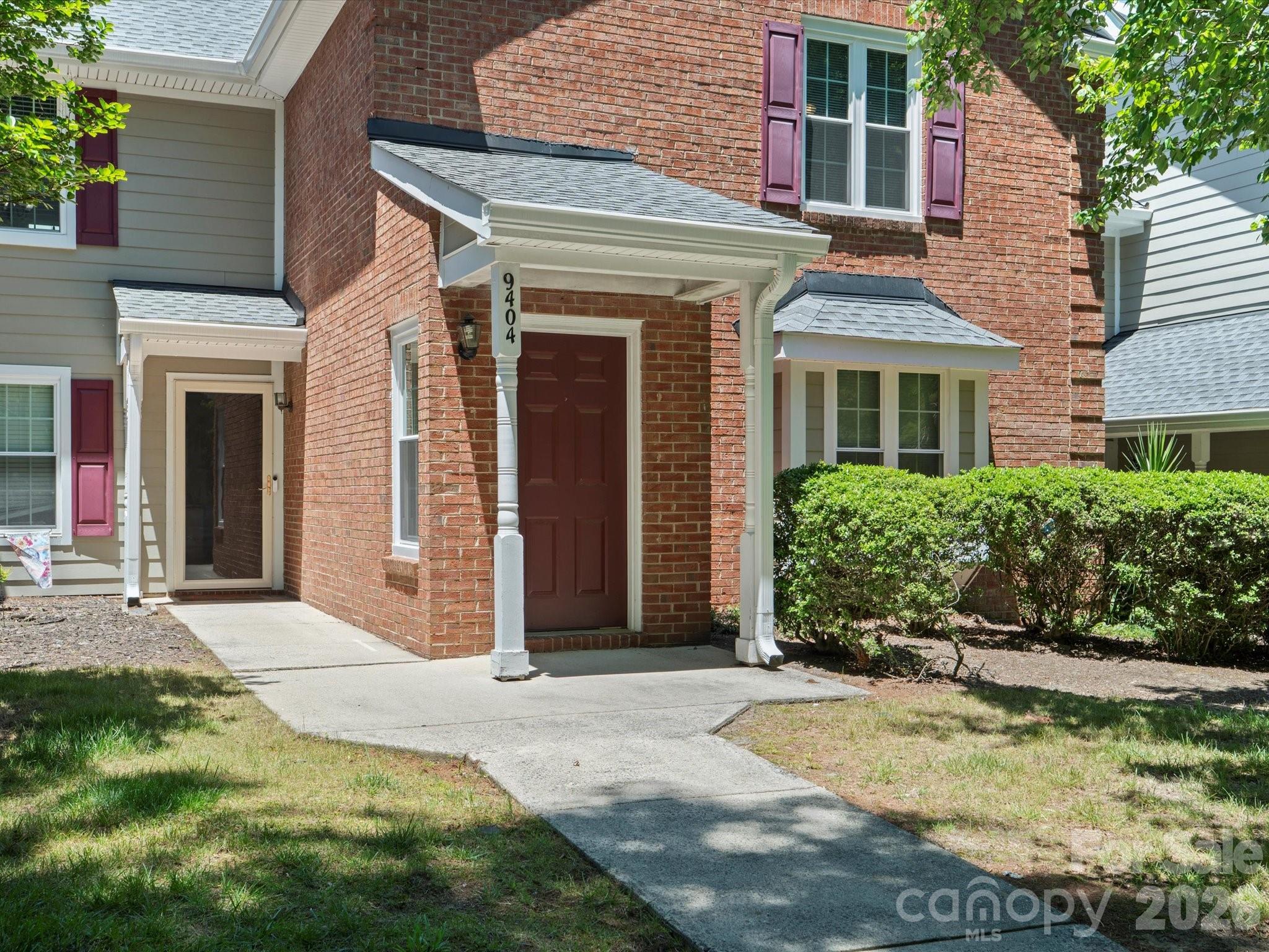 9404 S Vicksburg Park Court — Charlotte