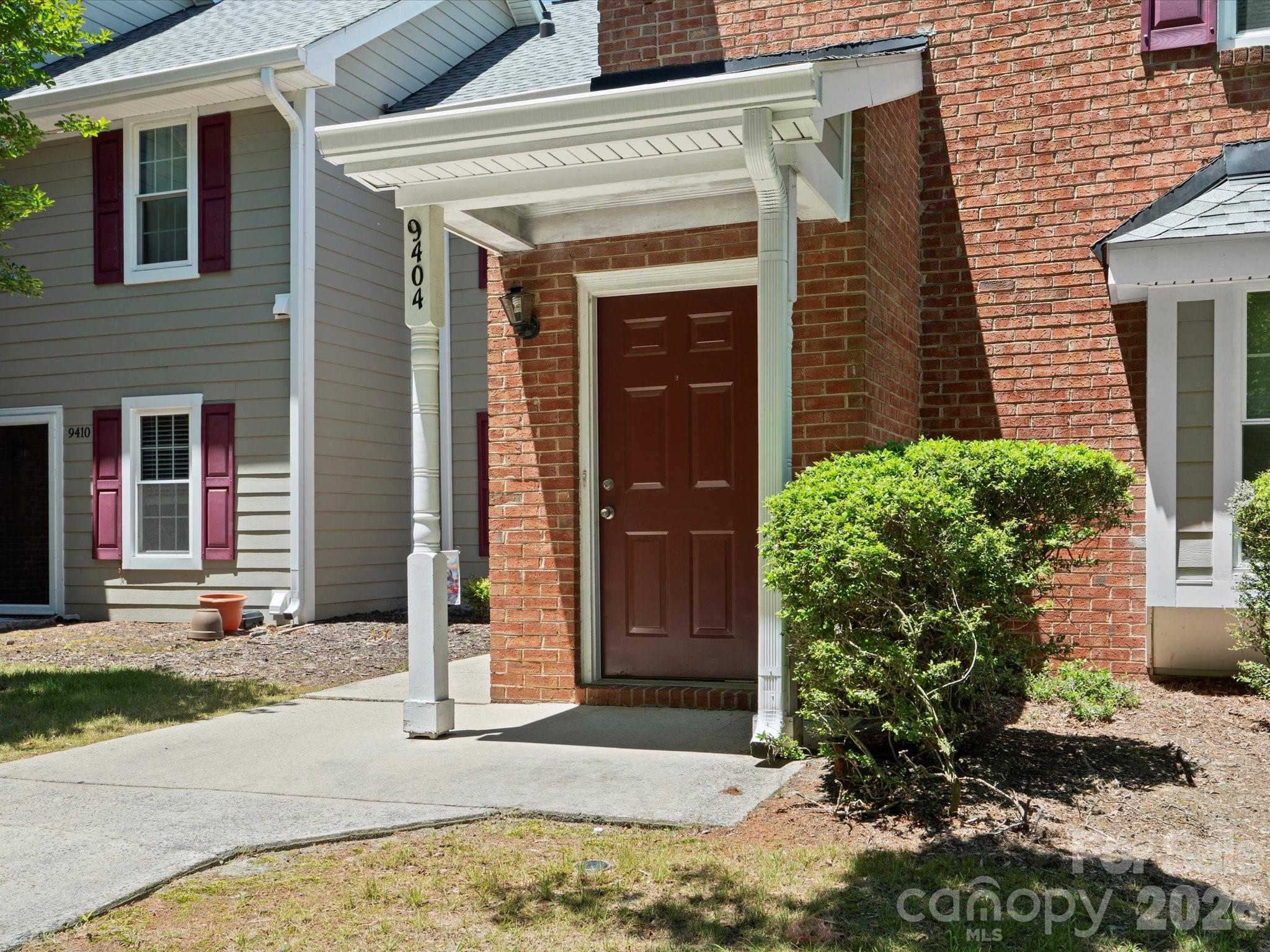 9404 S Vicksburg Park Court — Charlotte
