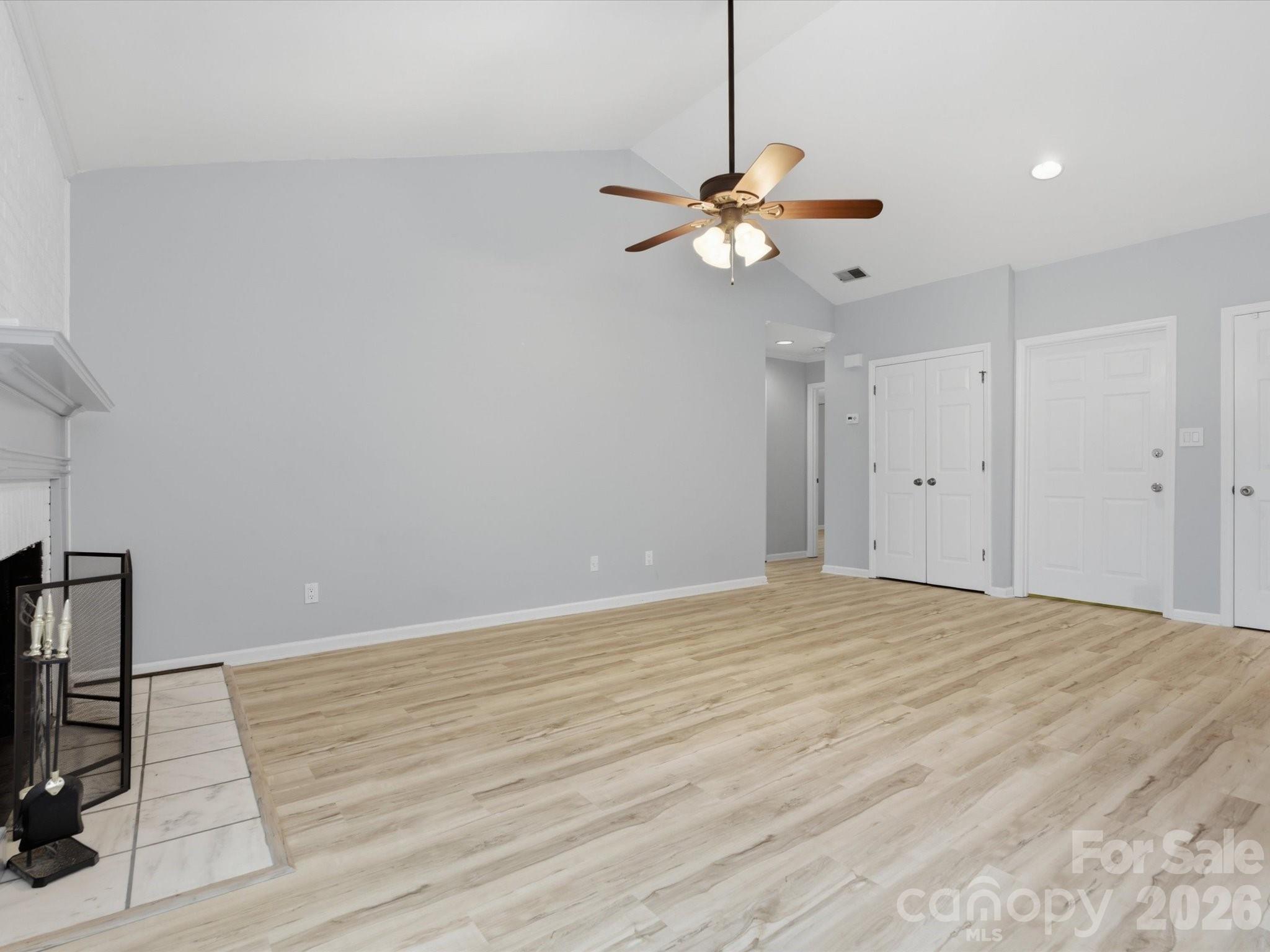 9404 S Vicksburg Park Court — Charlotte