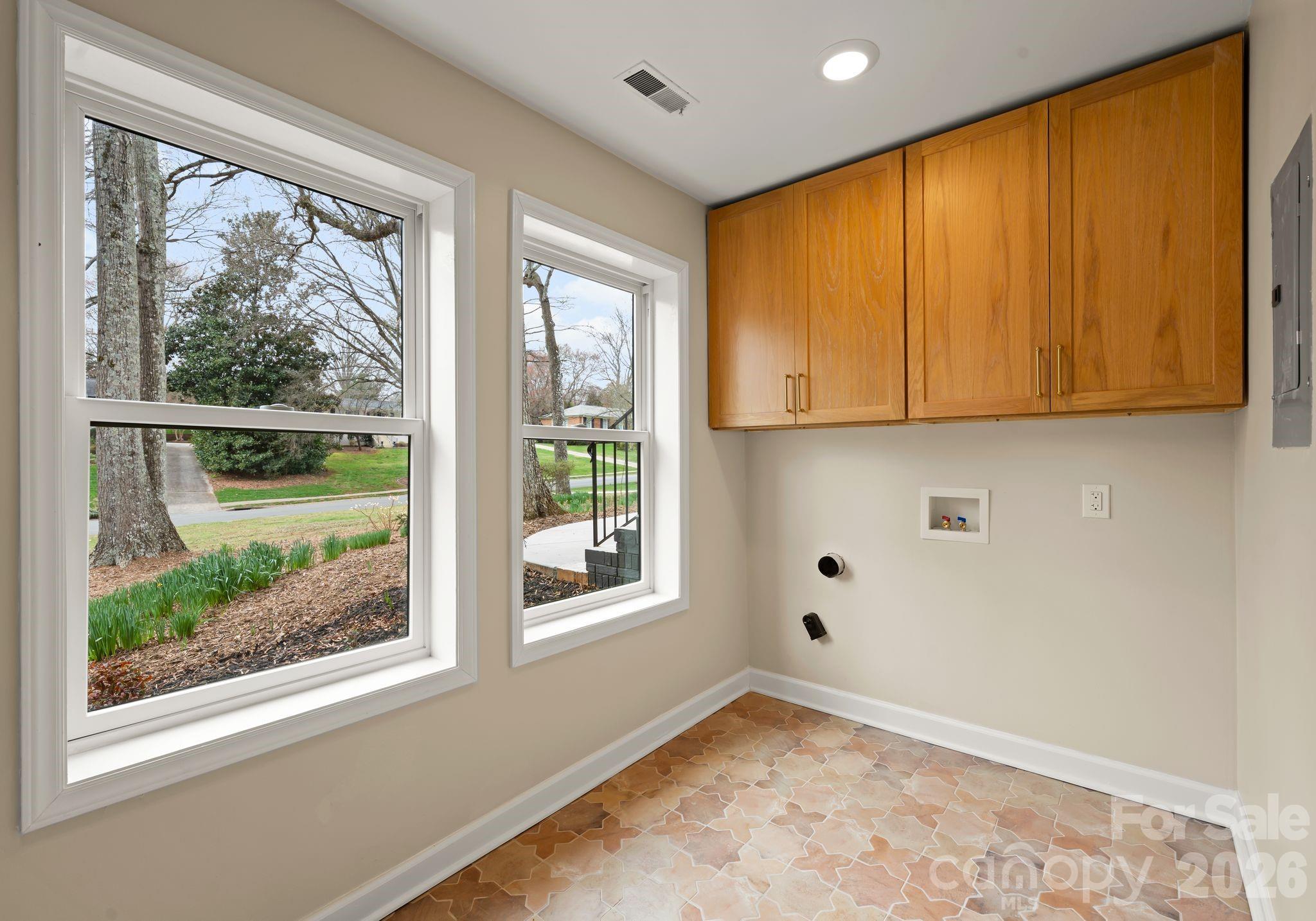 823 Wingrave Drive — Charlotte