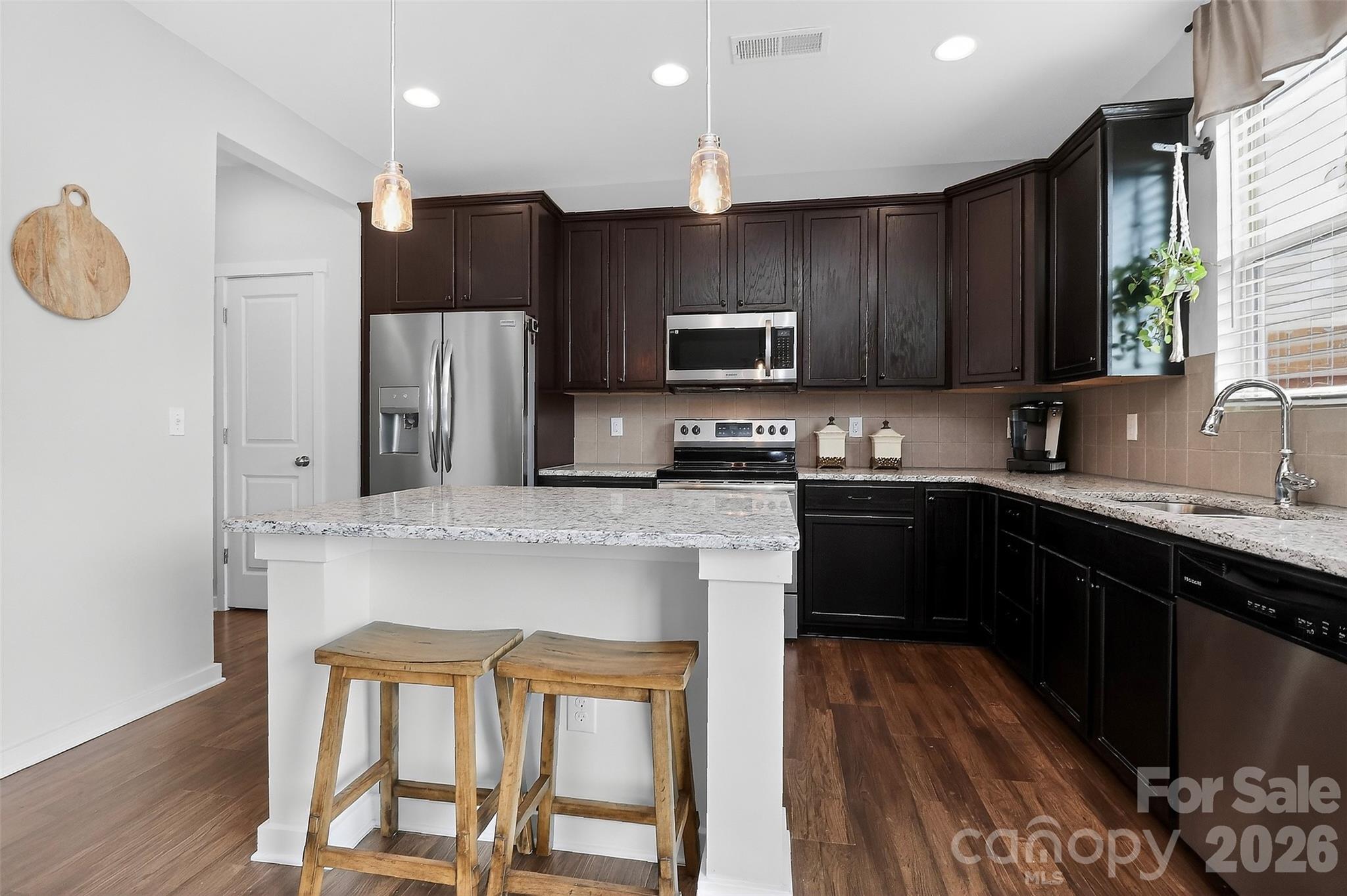 4626 Gibbons Link Road — Charlotte