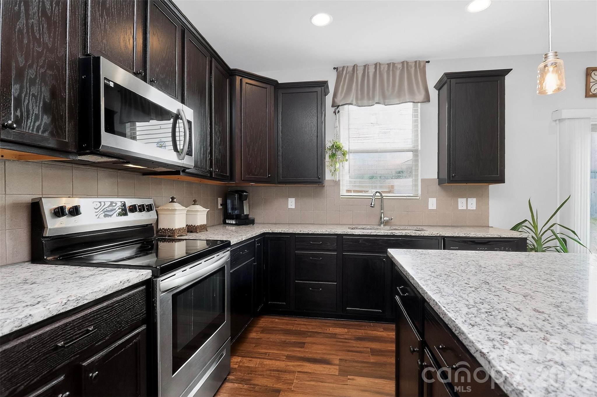 4626 Gibbons Link Road — Charlotte