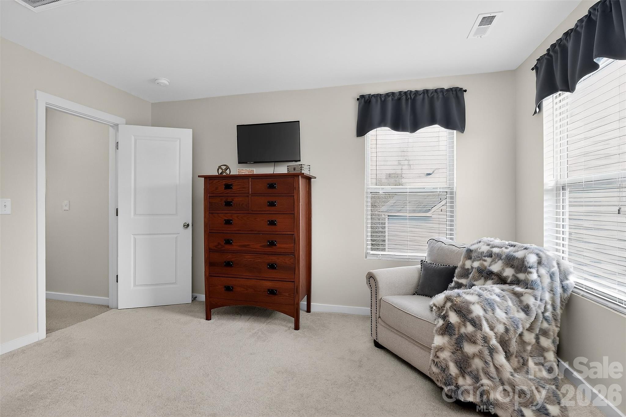 4626 Gibbons Link Road — Charlotte