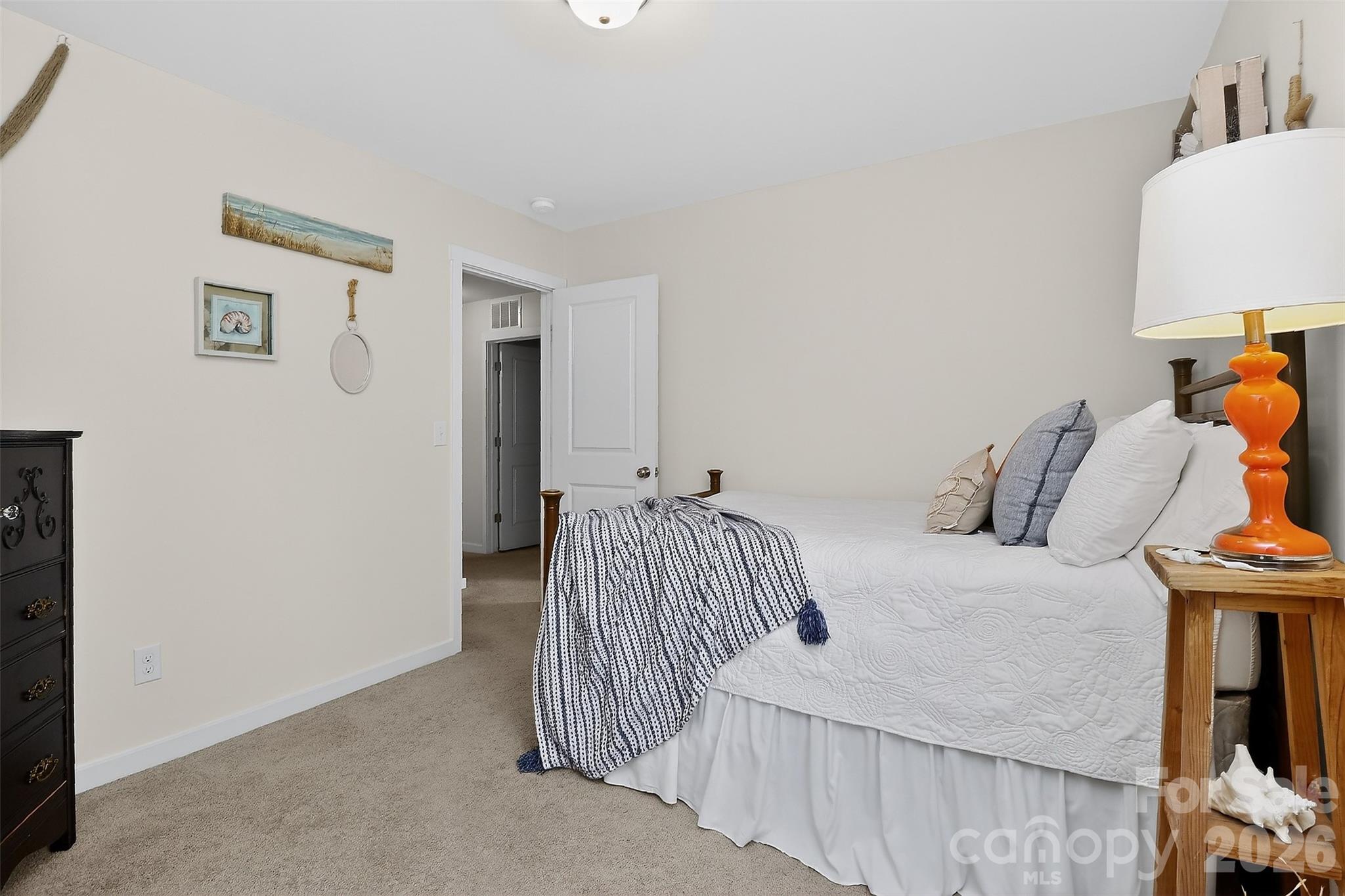 4626 Gibbons Link Road — Charlotte