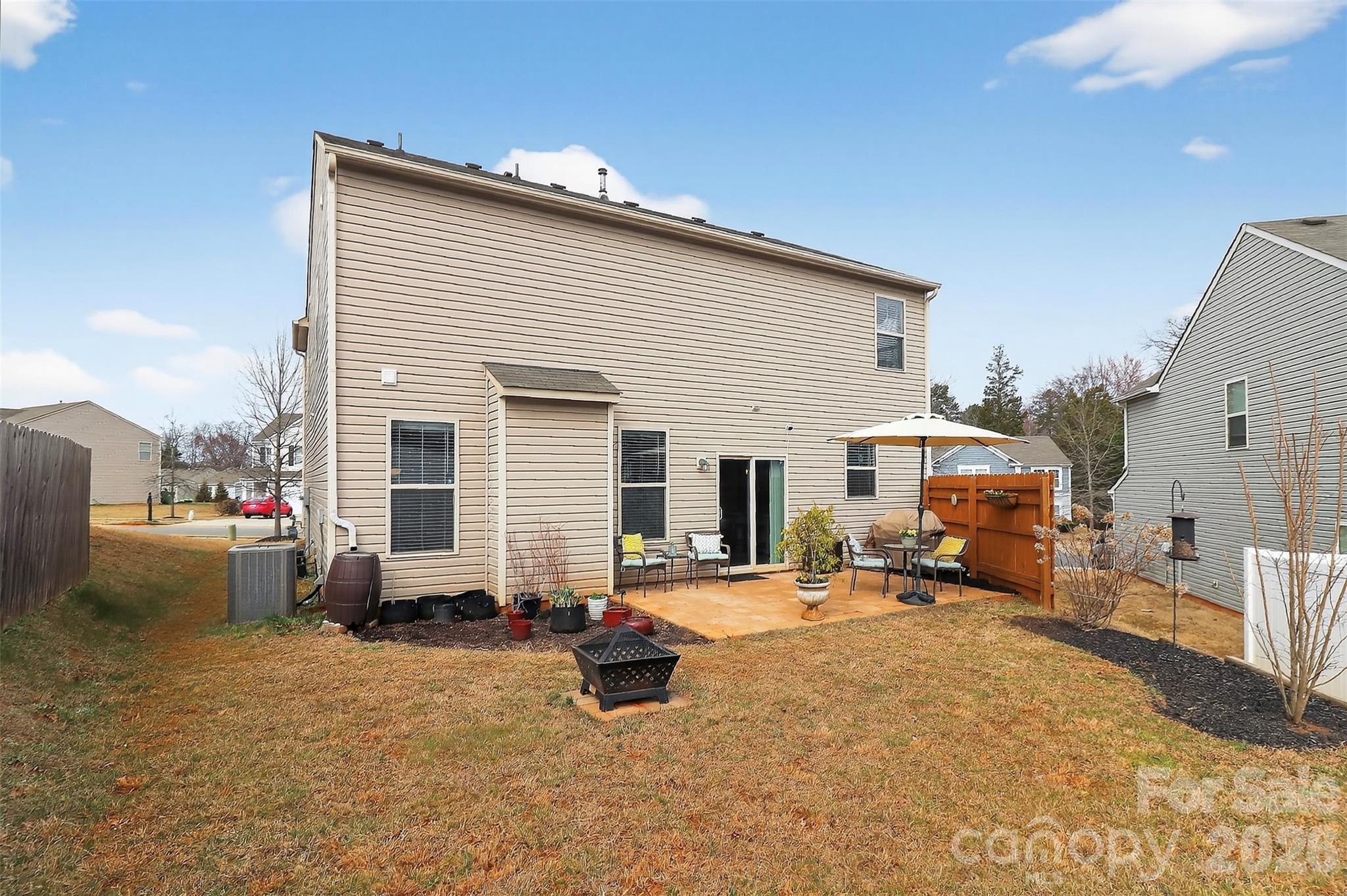 4626 Gibbons Link Road — Charlotte