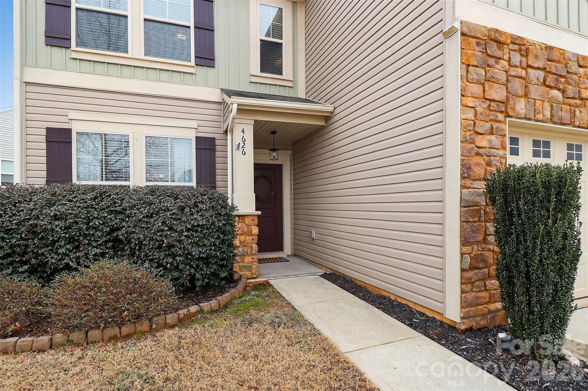 4626 Gibbons Link Road — Charlotte