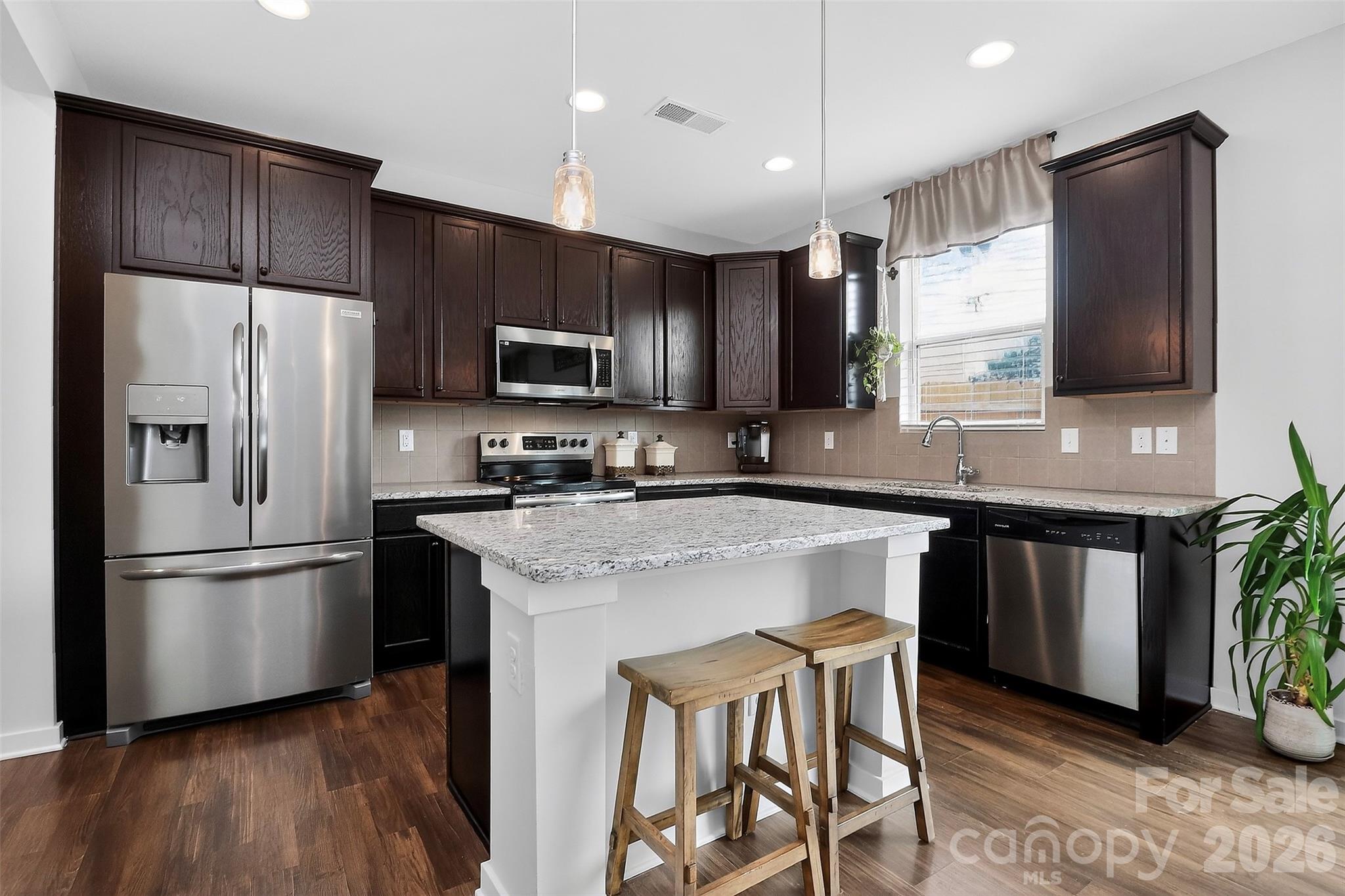 4626 Gibbons Link Road — Charlotte