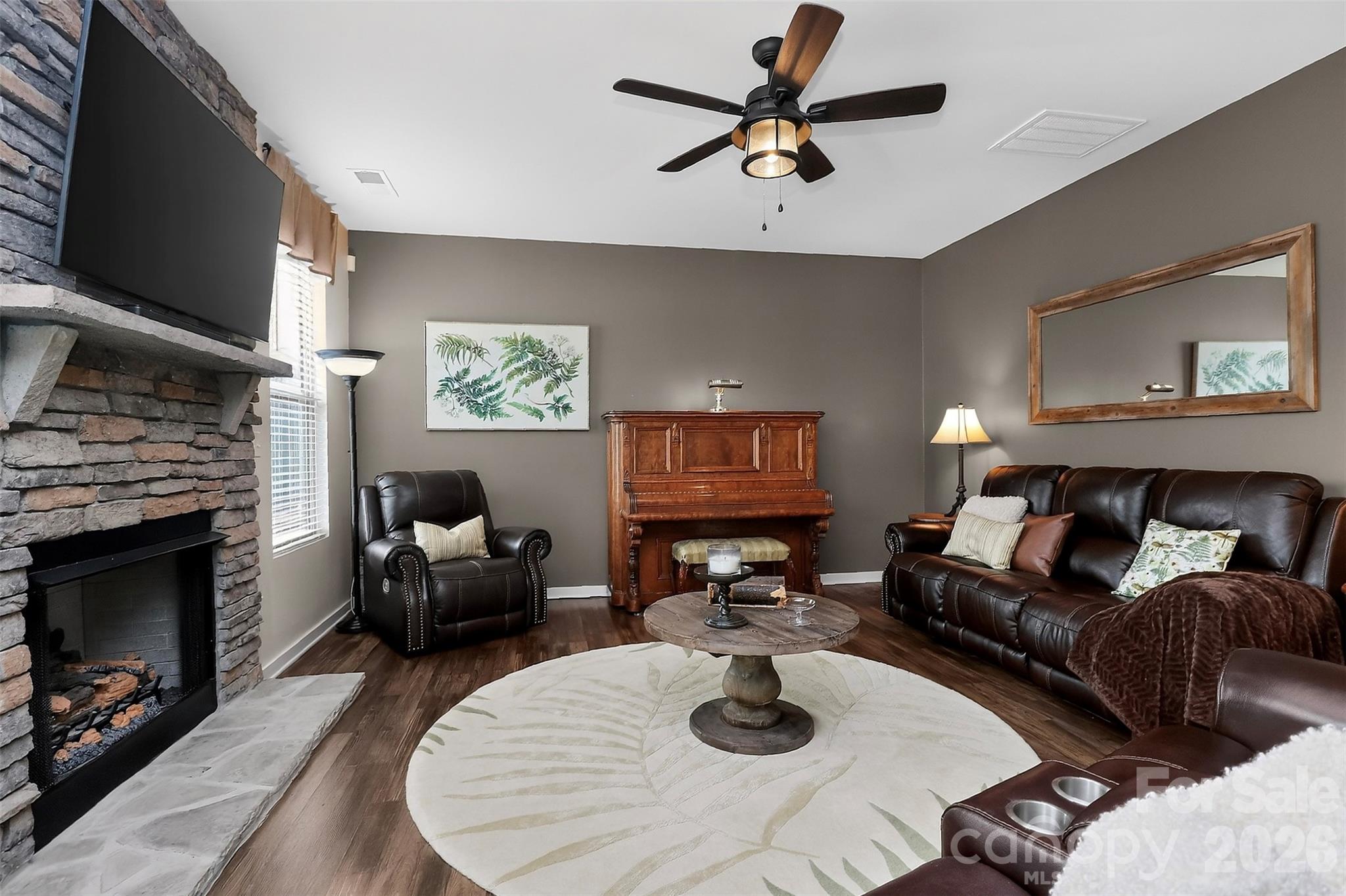 4626 Gibbons Link Road — Charlotte