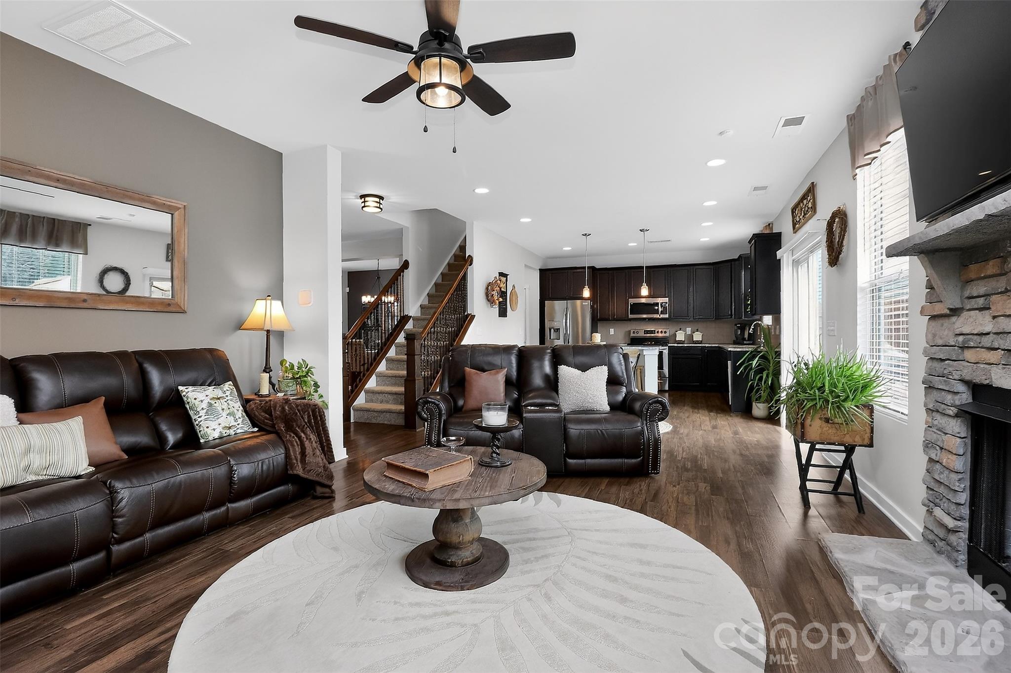 4626 Gibbons Link Road — Charlotte