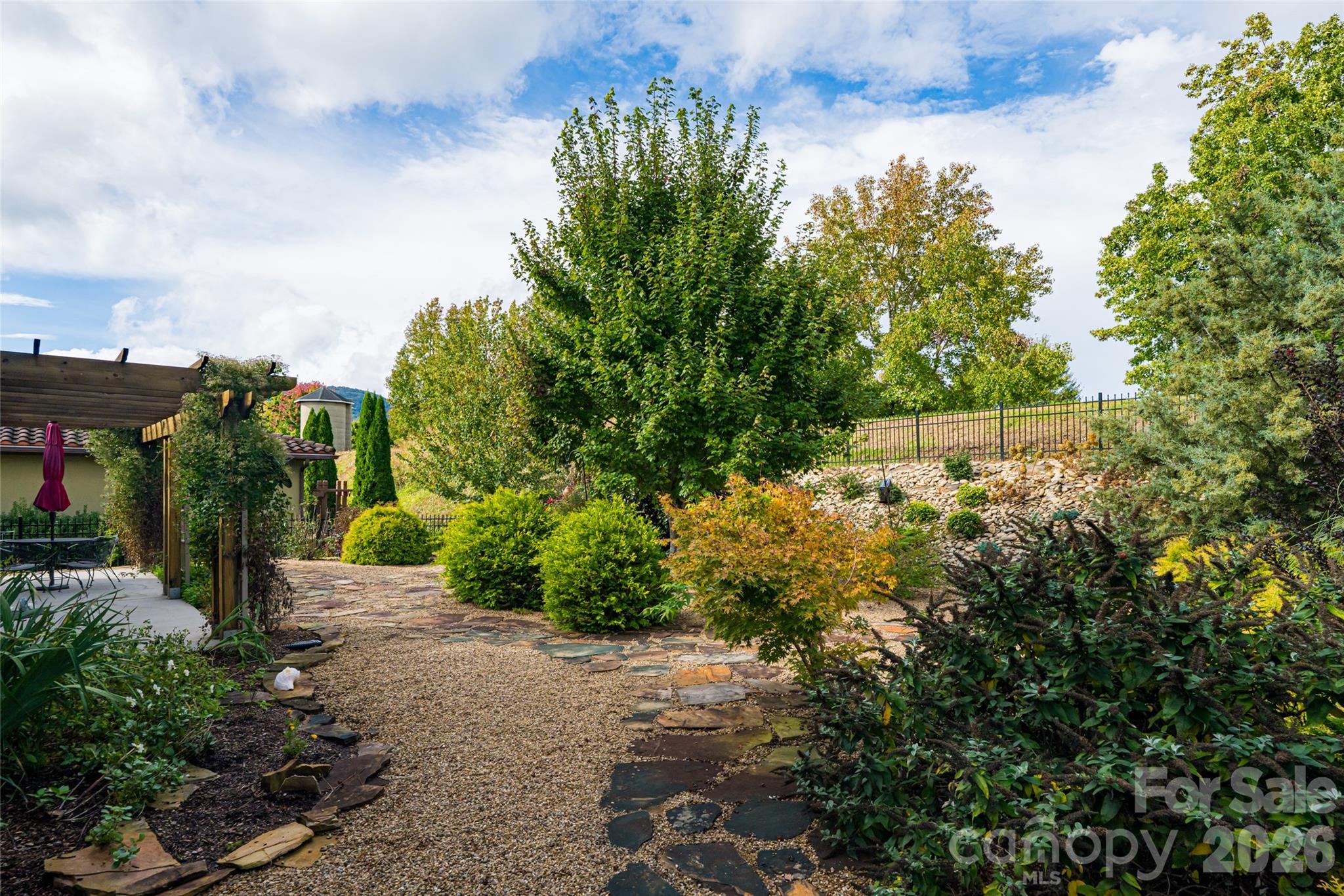 5 Pacifico Drive — Asheville