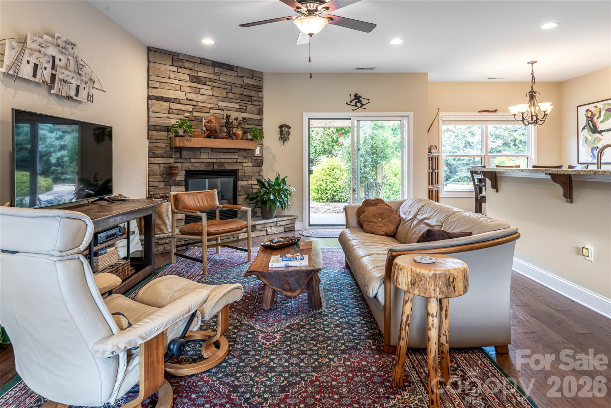 5 Pacifico Drive — Asheville