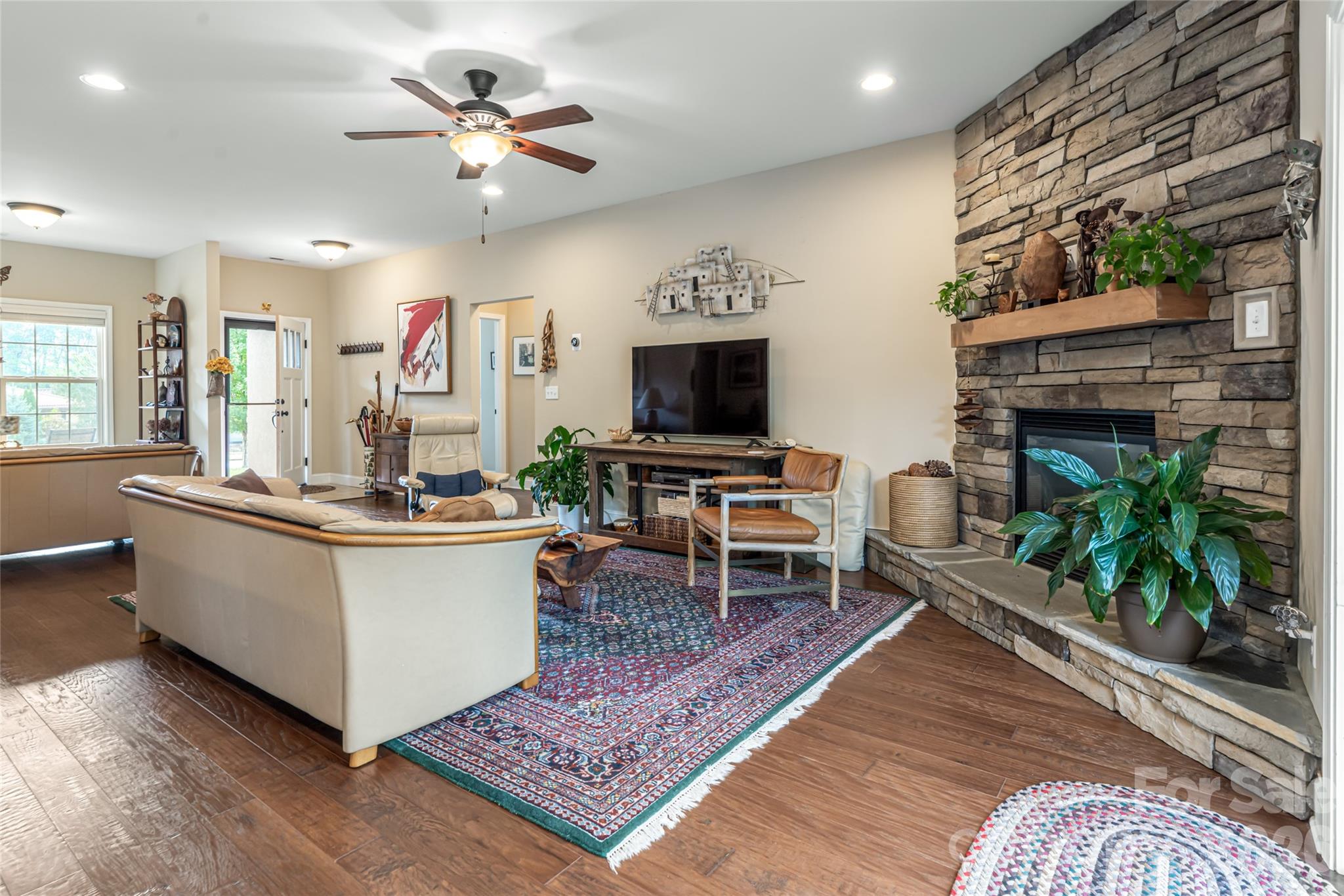 5 Pacifico Drive — Asheville