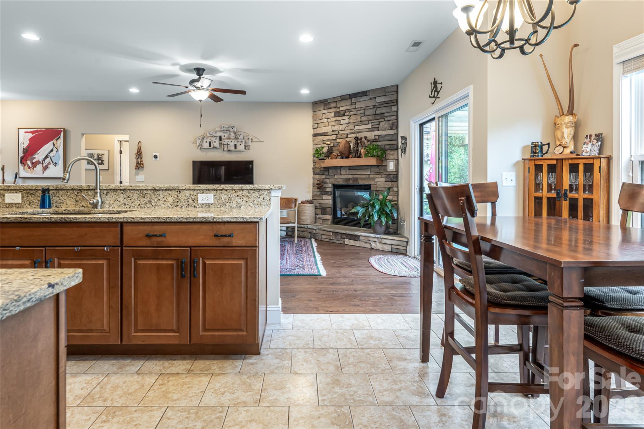 5 Pacifico Drive — Asheville