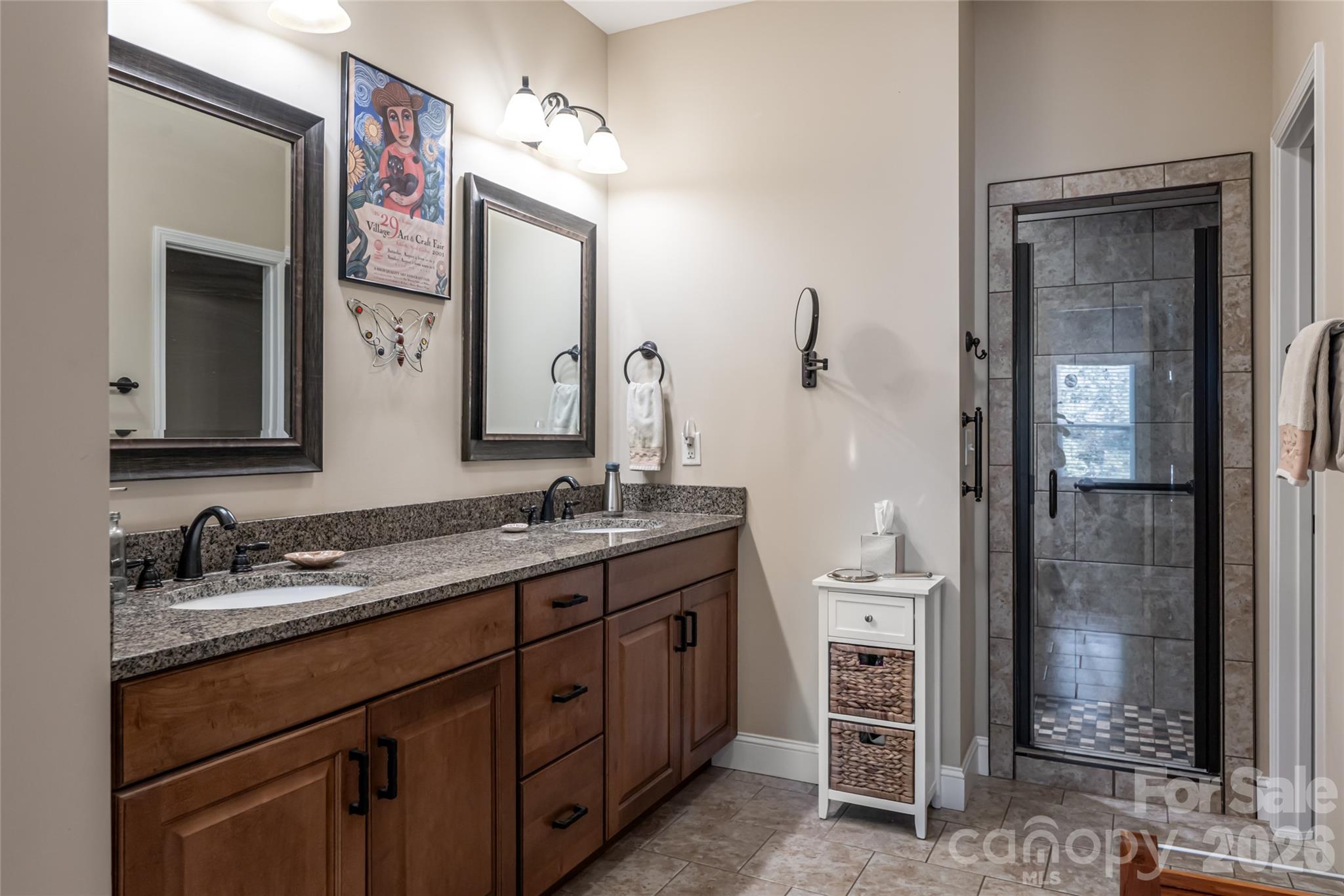 5 Pacifico Drive — Asheville